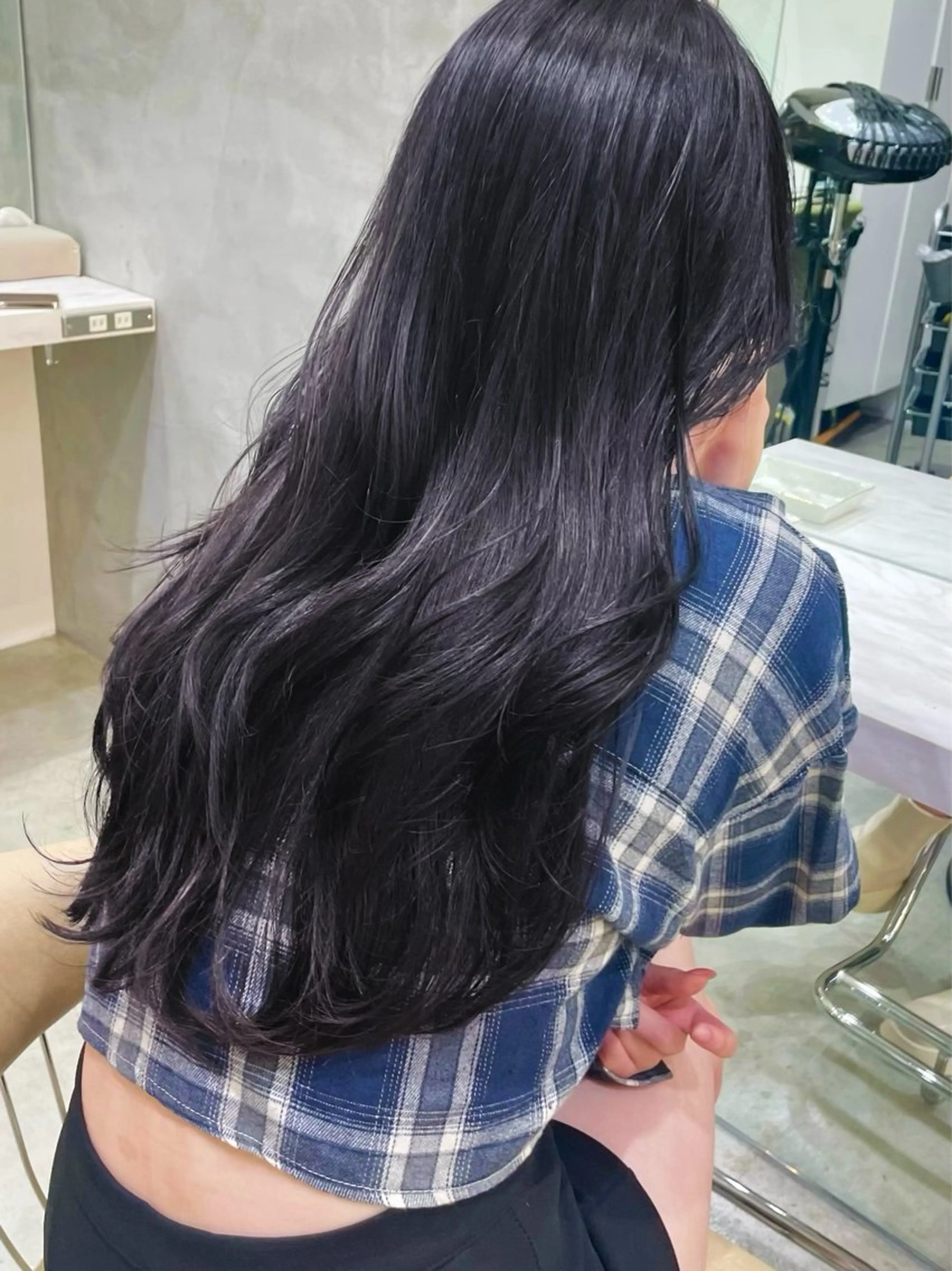 ロング Londnaitre MAHOのヘアスタイル