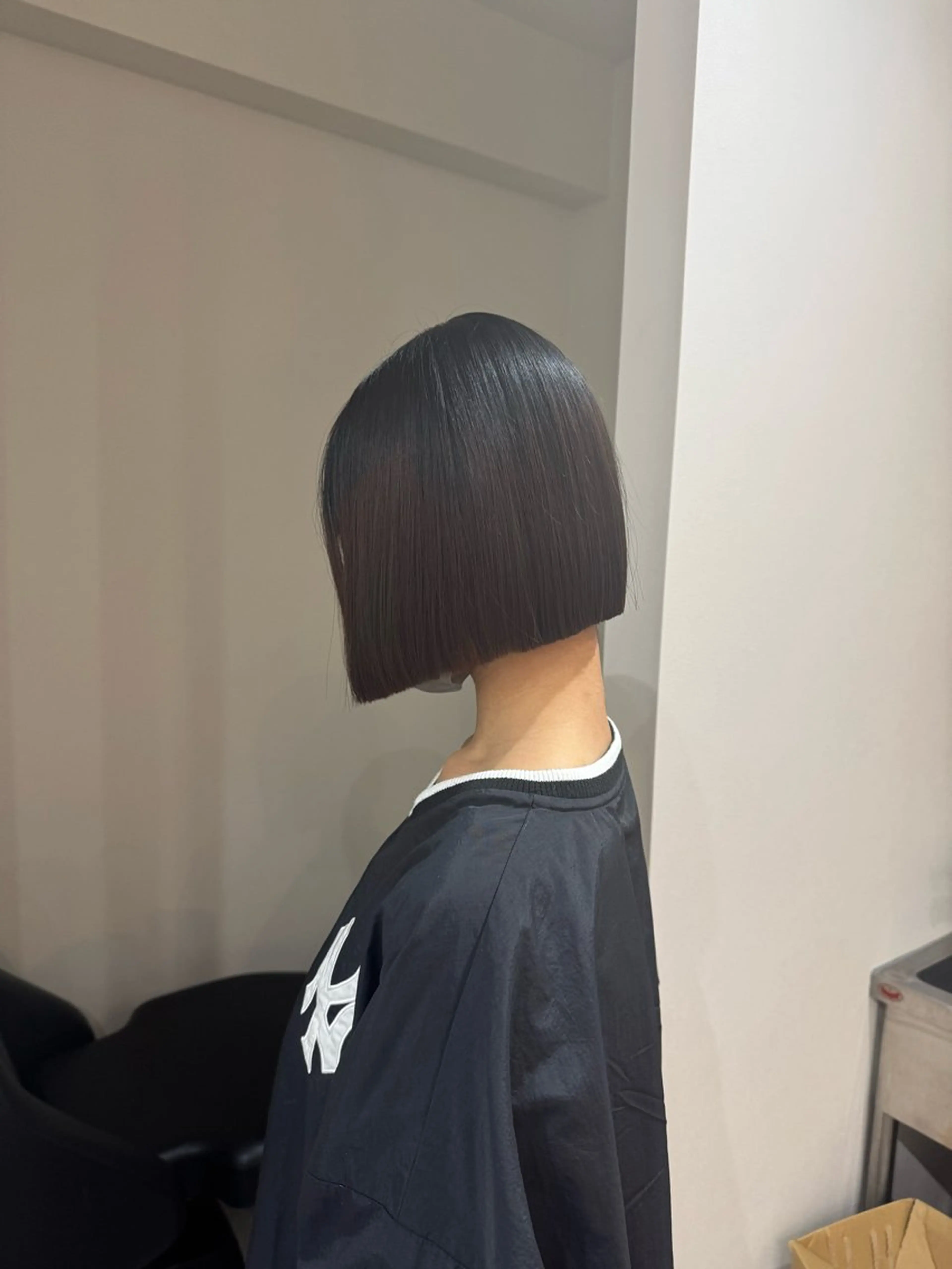 ショート カラー 大人な抜け感レイヤー remi🖤のヘアスタイル