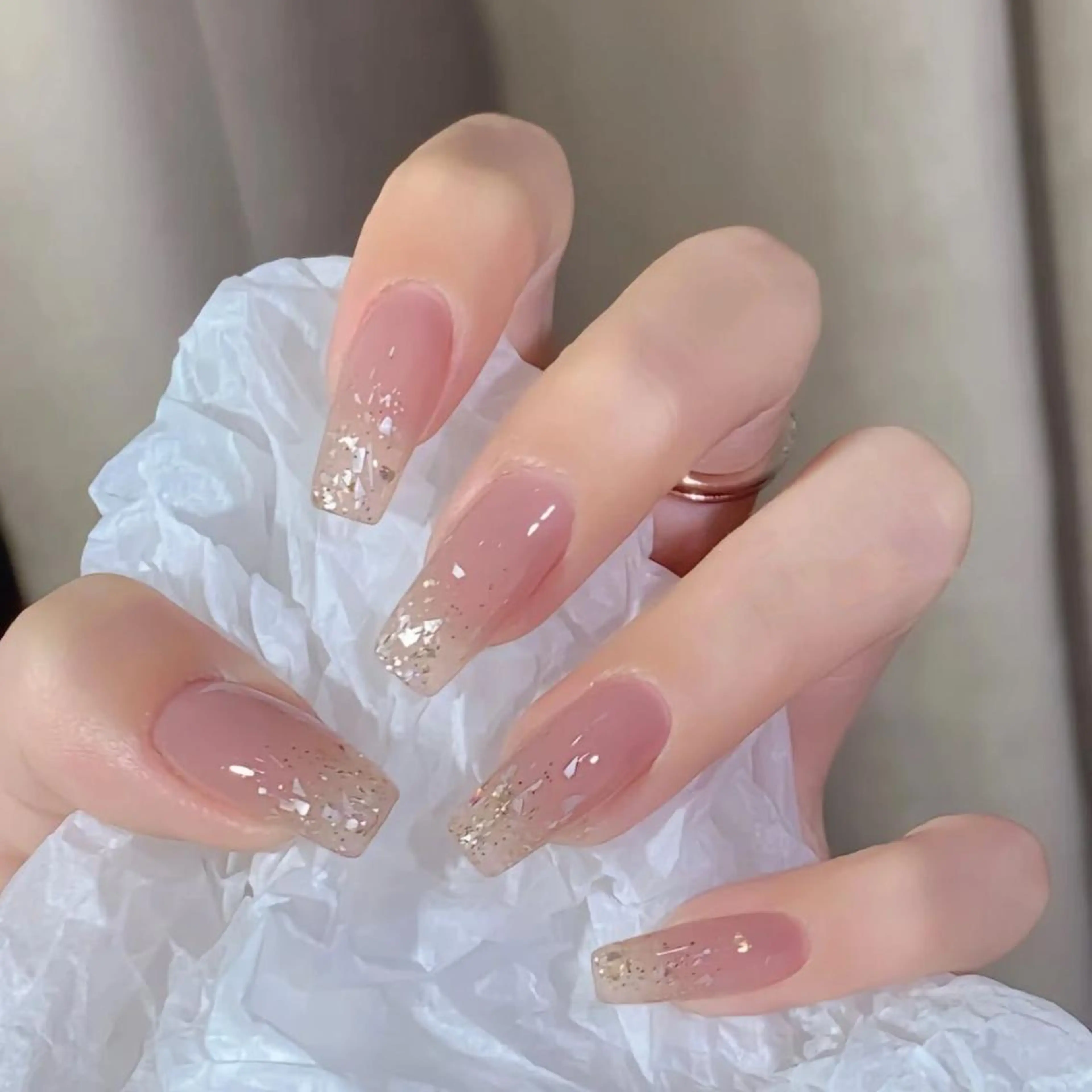 ネイル アートネイル 長さ出し ネイルチップ Queens momoのネイルデザイン