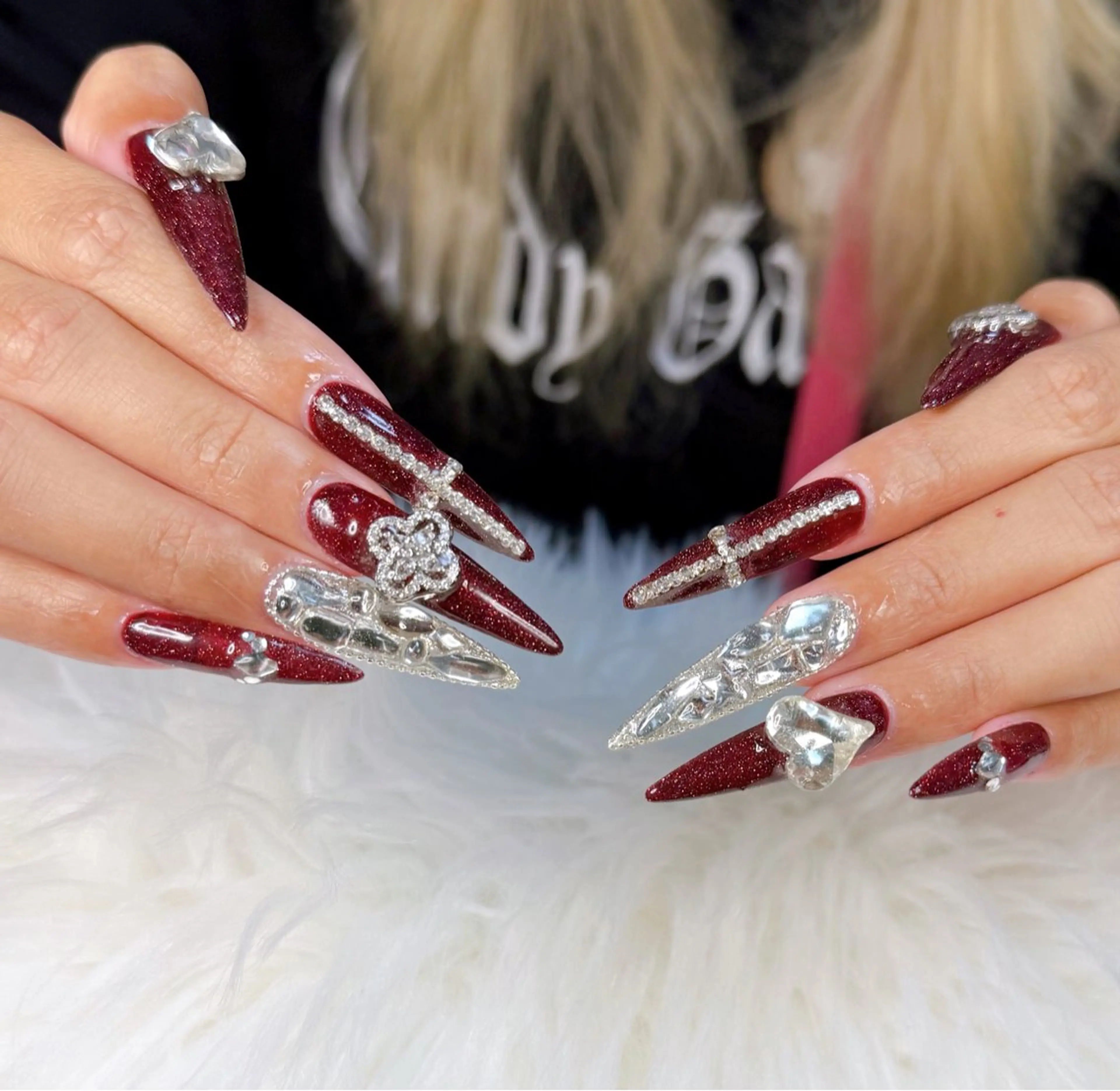 ネイル アートネイル オーロラネイル チークネイル 長さ出し フットネイル Happy Nailのネイルデザイン