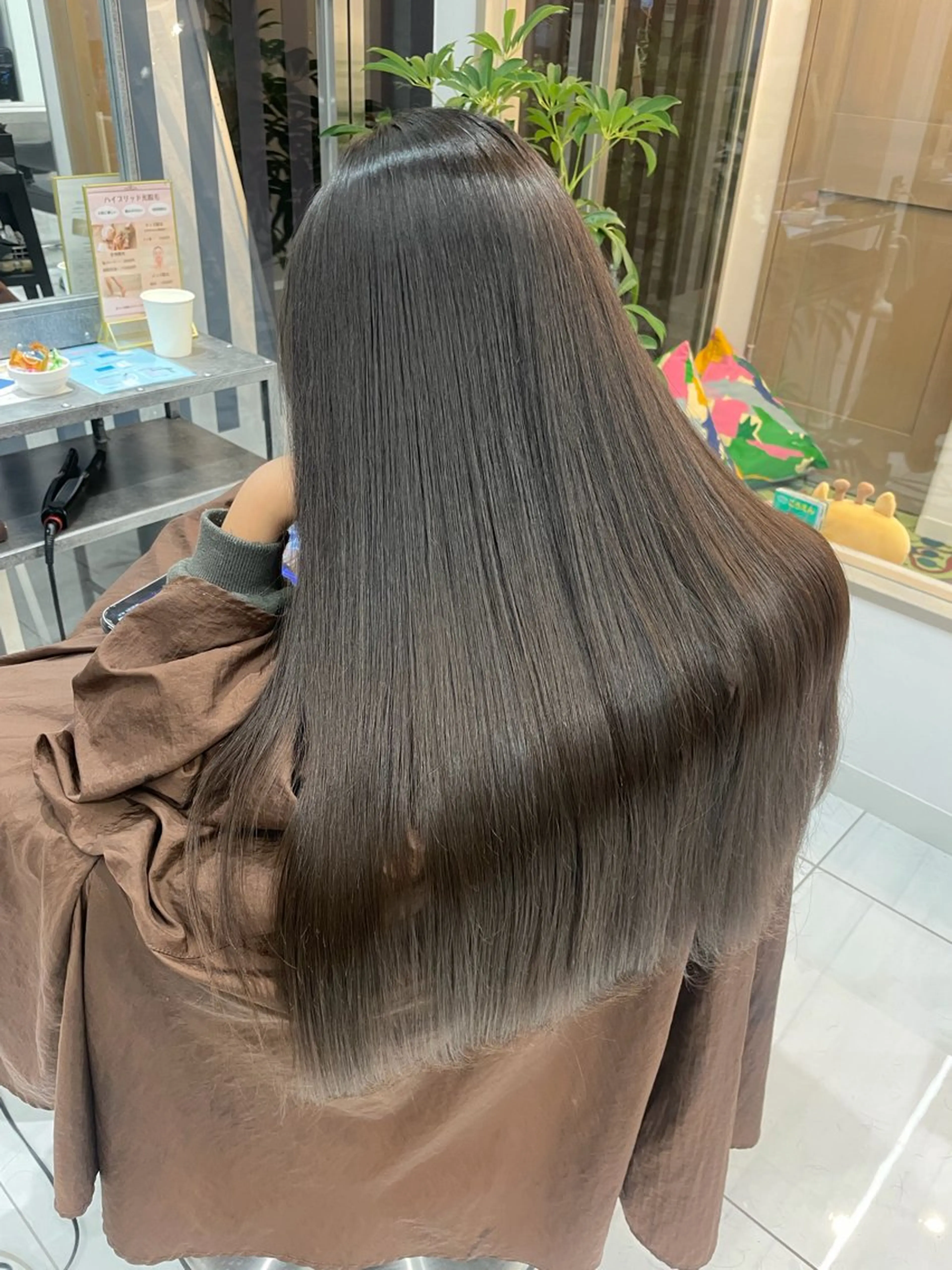 ロング 髪質改善 トリートメント カット 縮毛矯正 トリートメント 飯田 祥哉のヘアスタイル