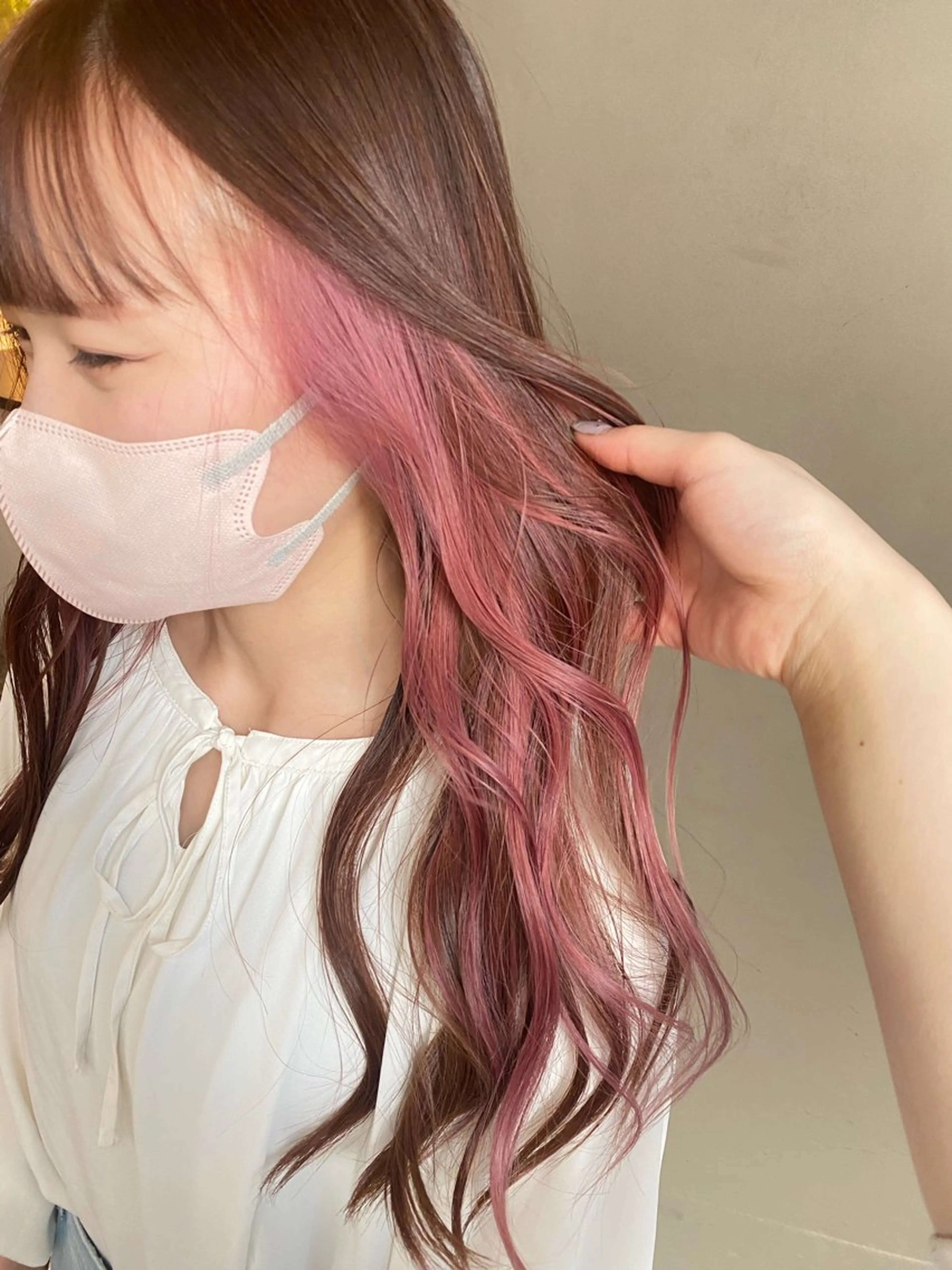 セミロング カラー ピンクカラー 🫧ハイトーン/ 透明感🫧れいか🫧のヘアスタイル