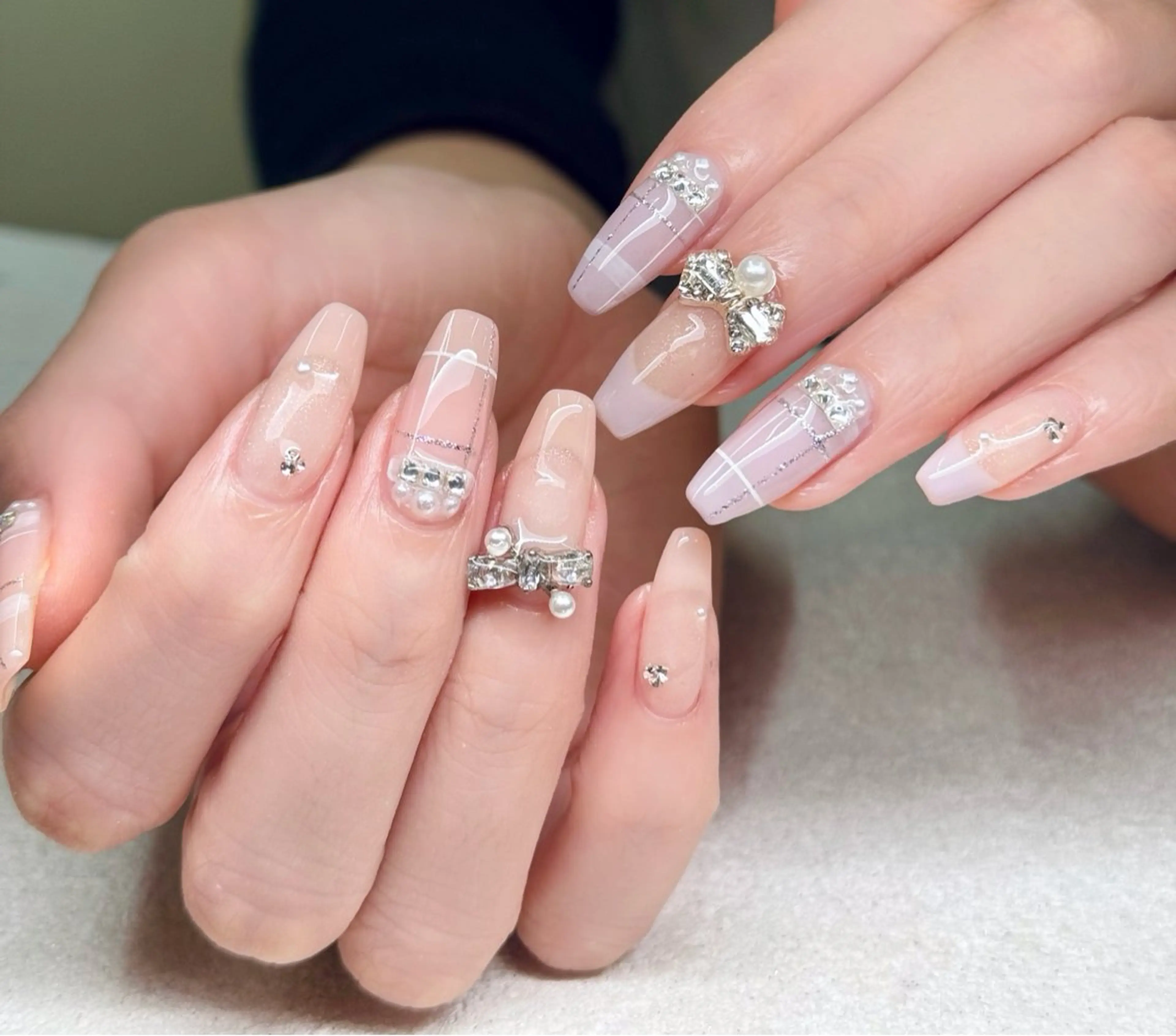 ネイル フットネイル フレンチネイル グラデーション 韓国ネイル マグネットネイル ハンドネイル MOCHI 新大久保のネイルデザイン