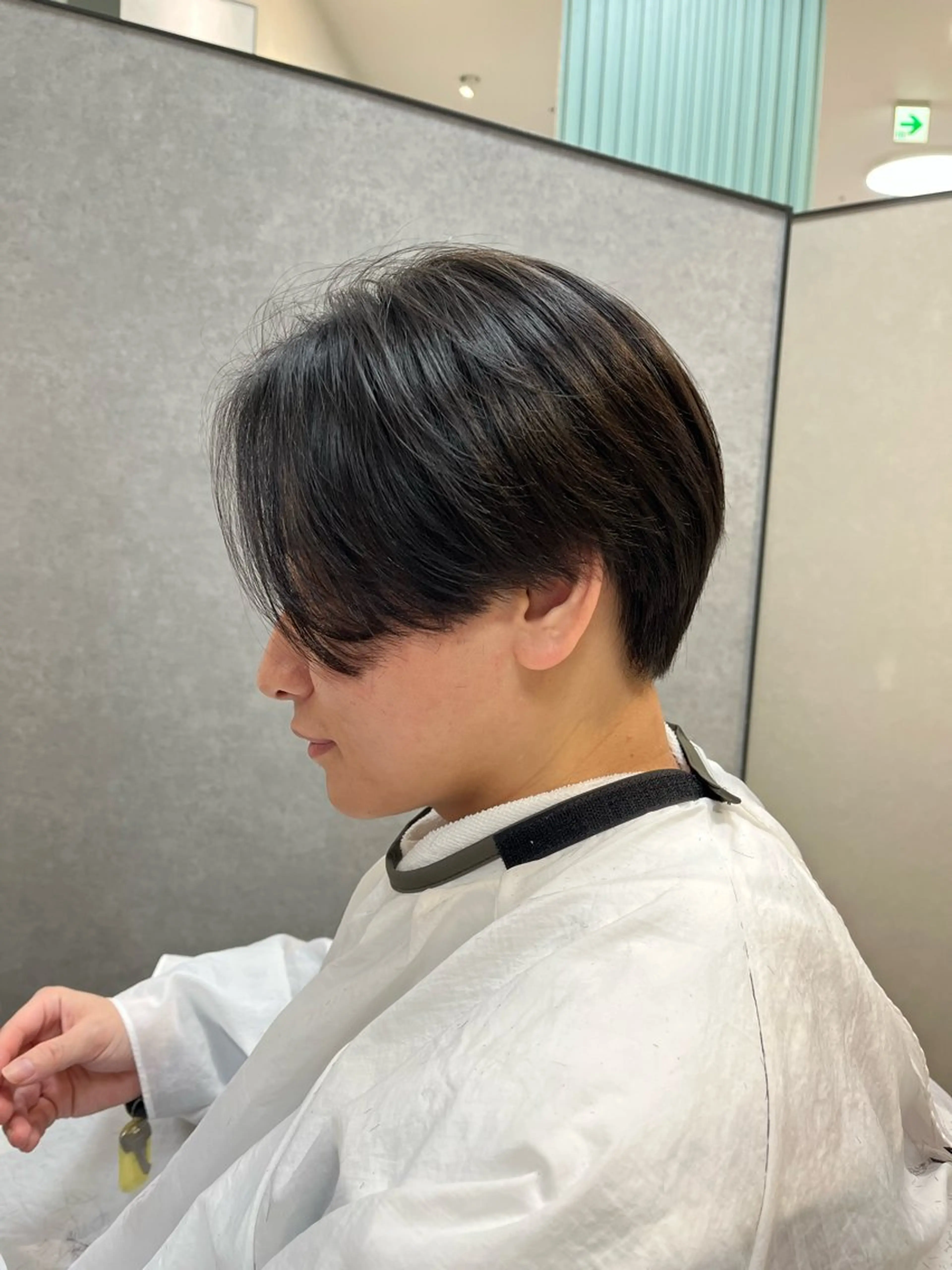 メンズ センターパート カット 奥田 杏夏のヘアスタイル