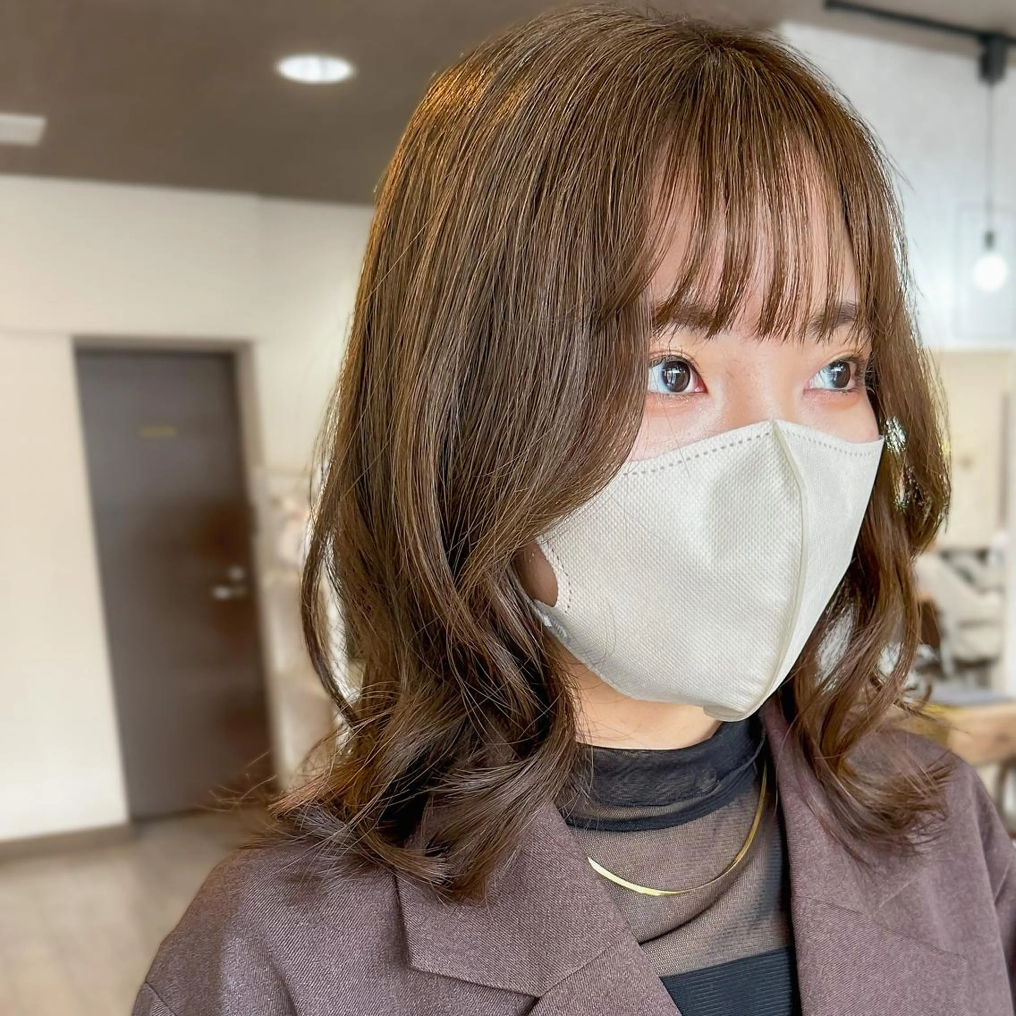 ミディアム カラー ベージュカラー ブリーチ ブリーチなしカラー レイヤー/高橋 みく /池下/千種のヘアスタイル