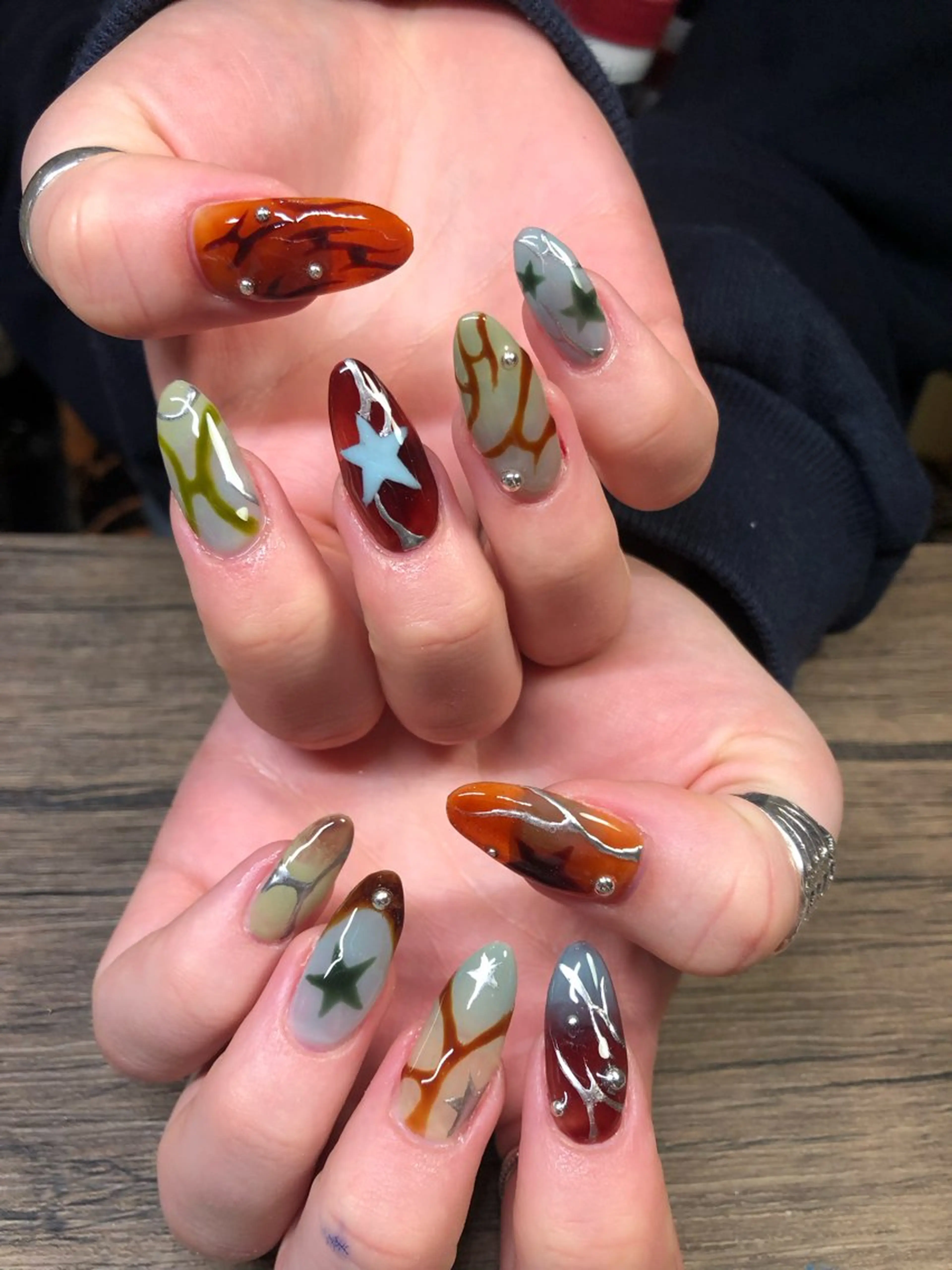 ネイル asumi's nice  nails所属・小西 明日美のネイルデザイン