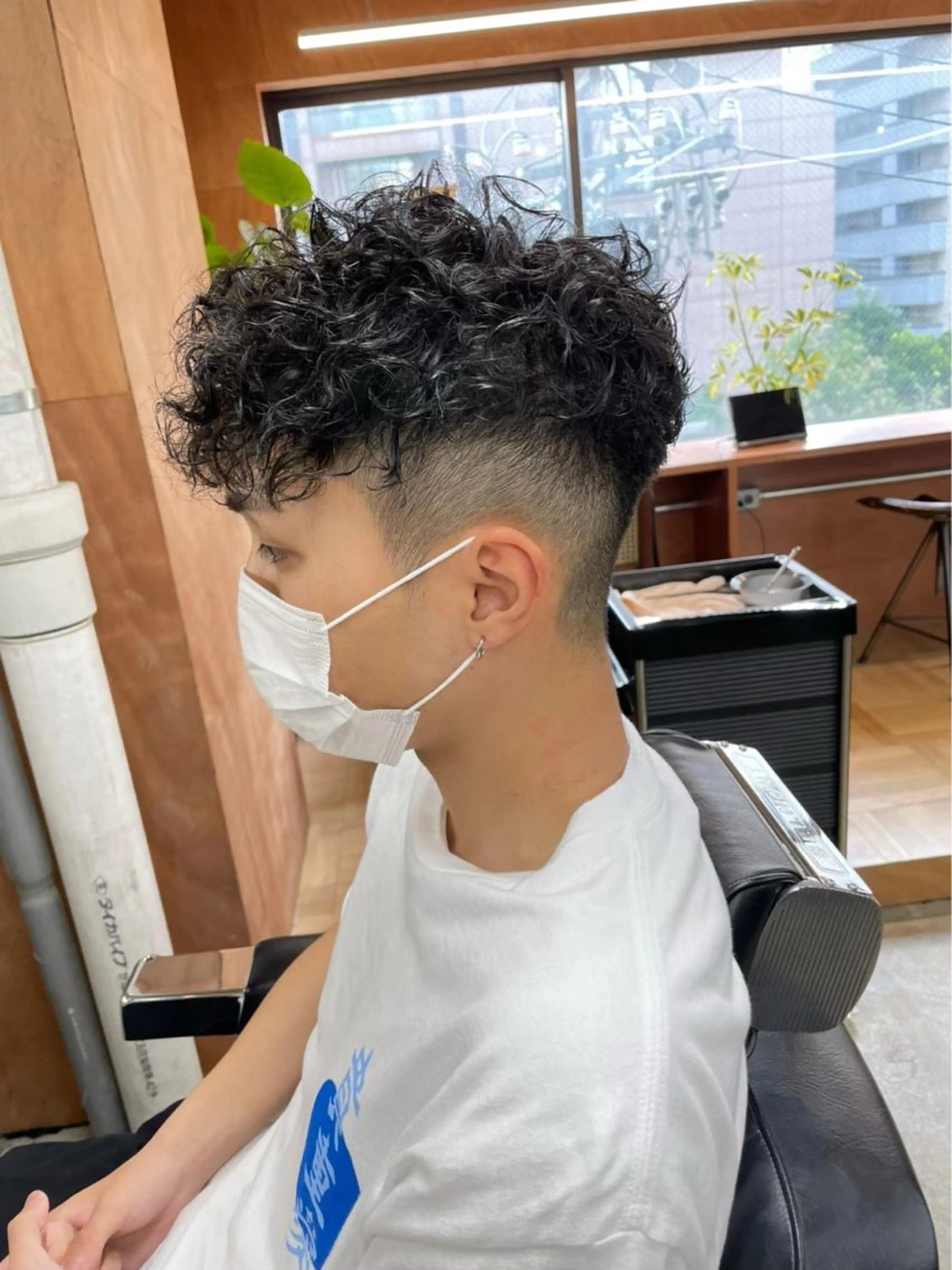メンズ メンズパーマ特化サロンLond LOGAN所属・SEIYA メンズパーマ職人のヘアスタイル