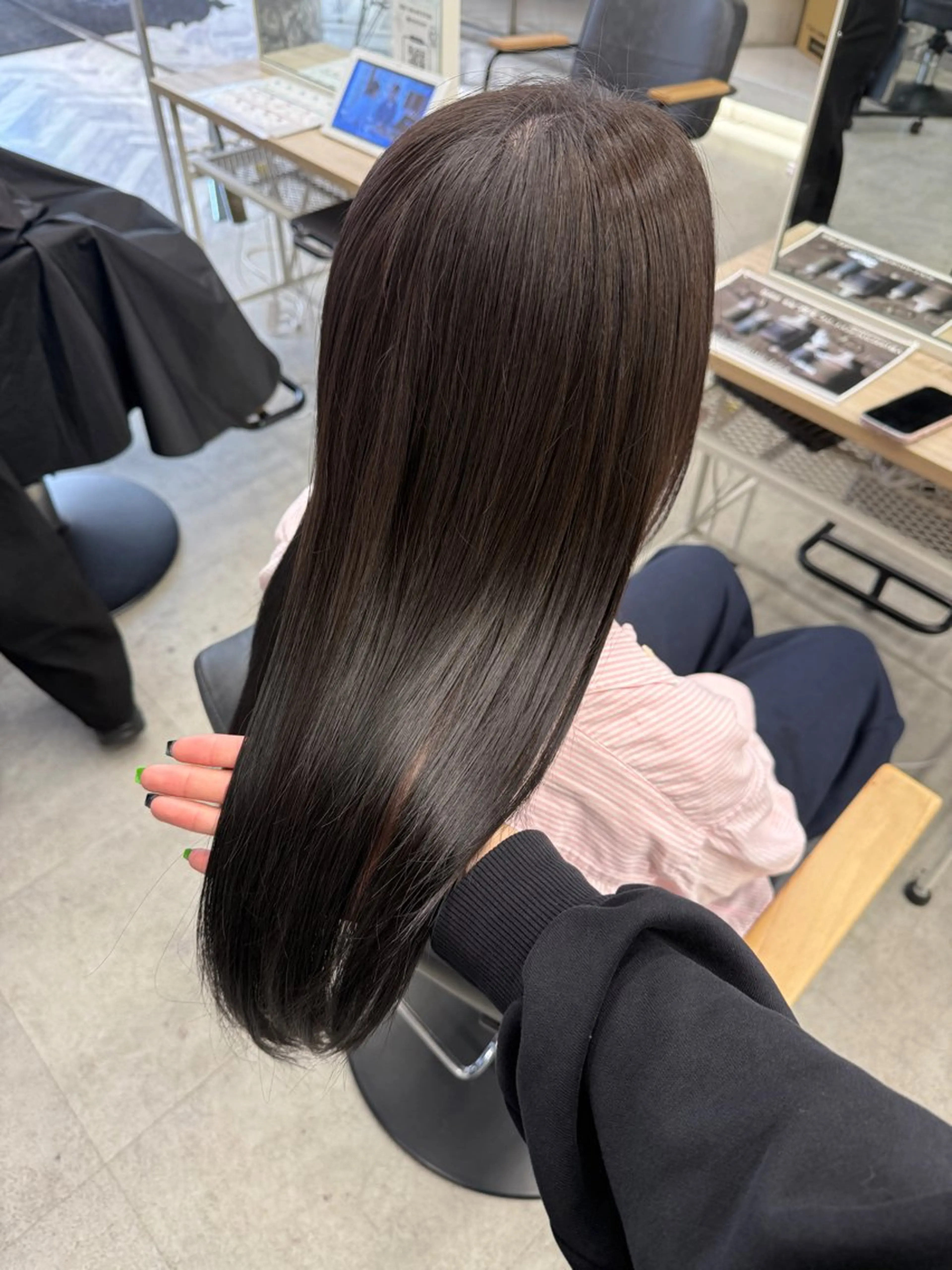 ロング ヘアカラー 小原 有桜のヘアスタイル
