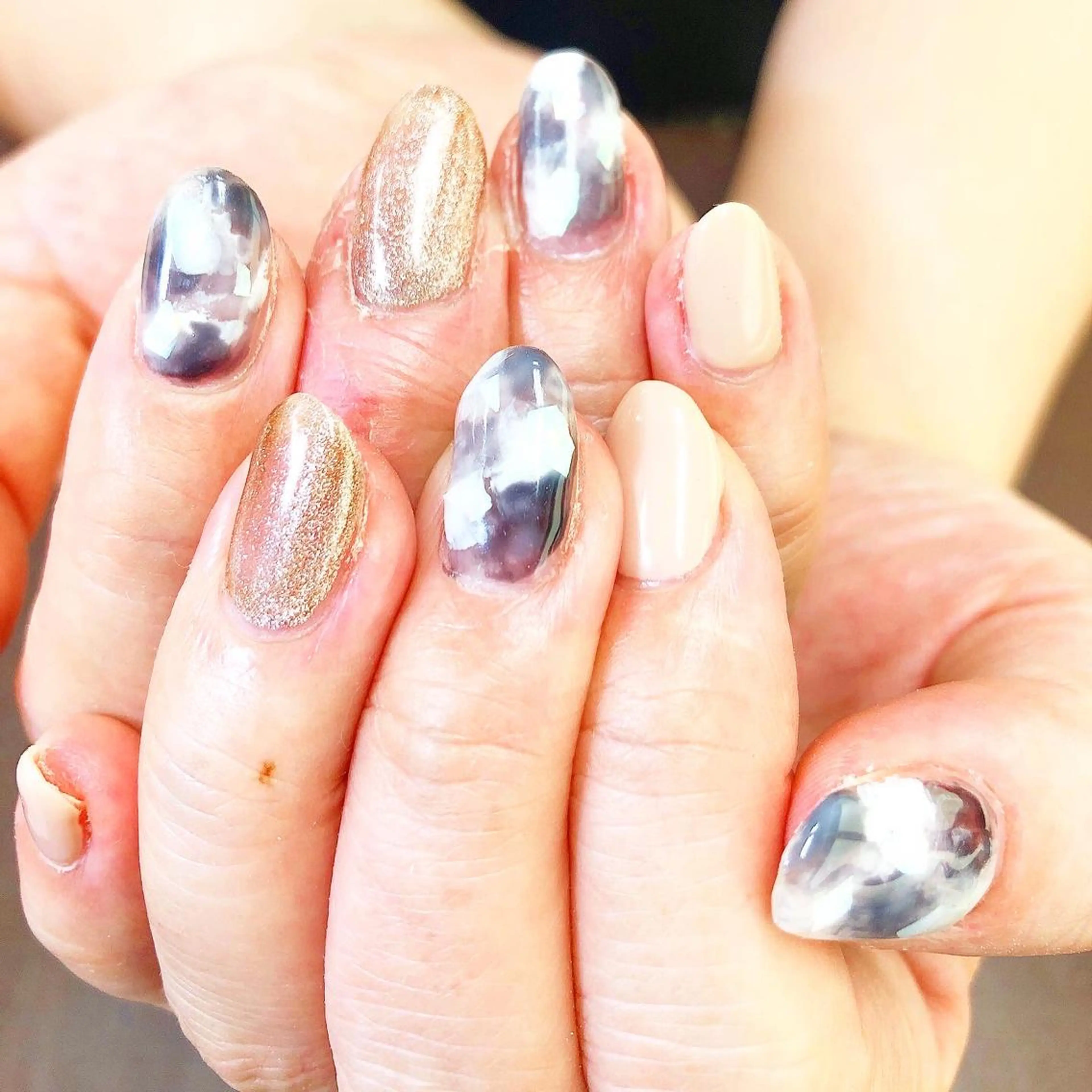 ネイル べっ甲ネイル マグネットネイル ハンドネイル ハンドケア FASTNAIL PLUS 新宿店のネイルデザイン