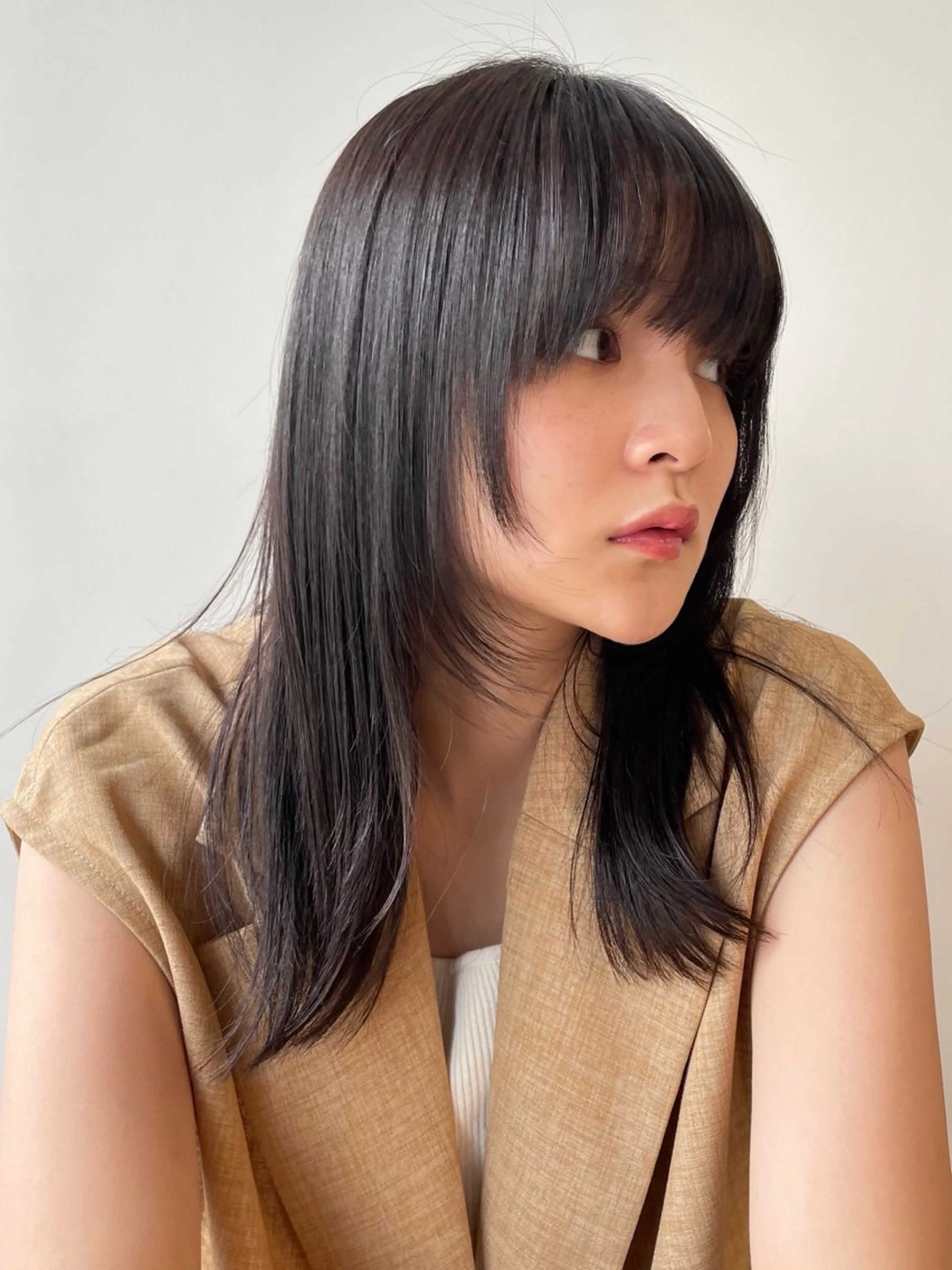 セミロング 顔まわりレイヤー レイヤーカット ボブ/ミディアム 親しみやすさ/さくらのヘアスタイル