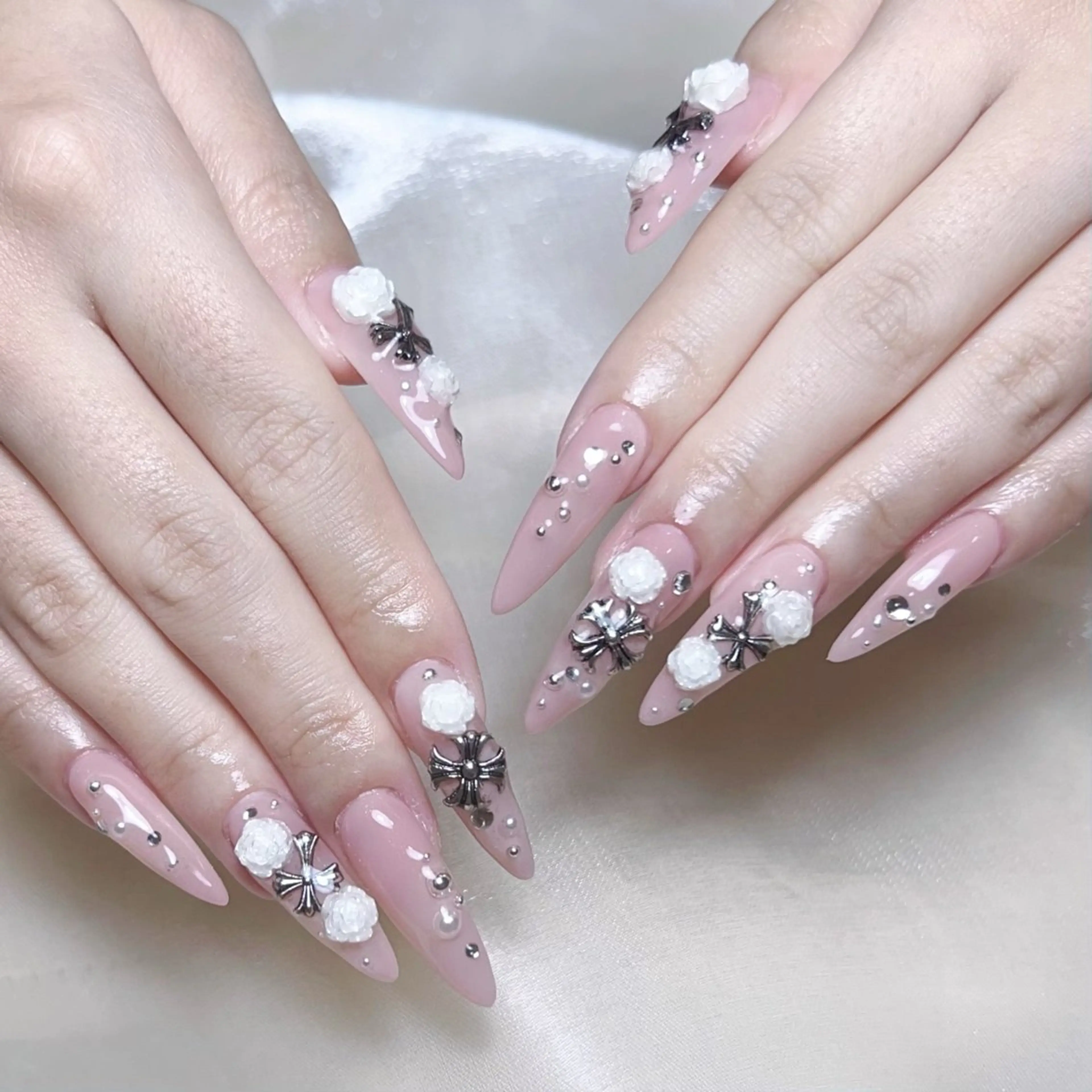 ネイル ハンドネイル NAILサロン 木にいるのネイルデザイン