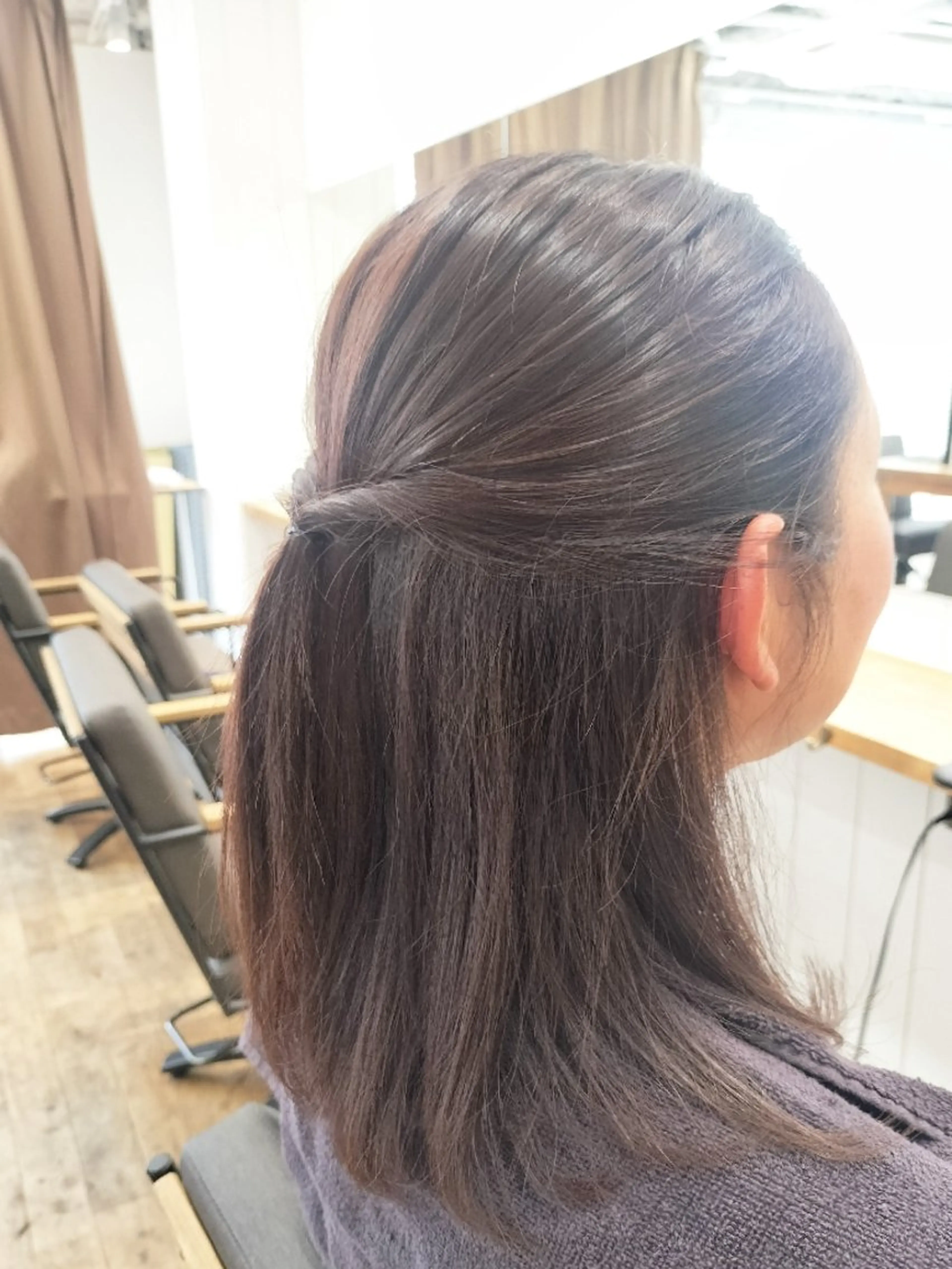 ミディアム ヘアカラー ほんま ひろみのヘアスタイル