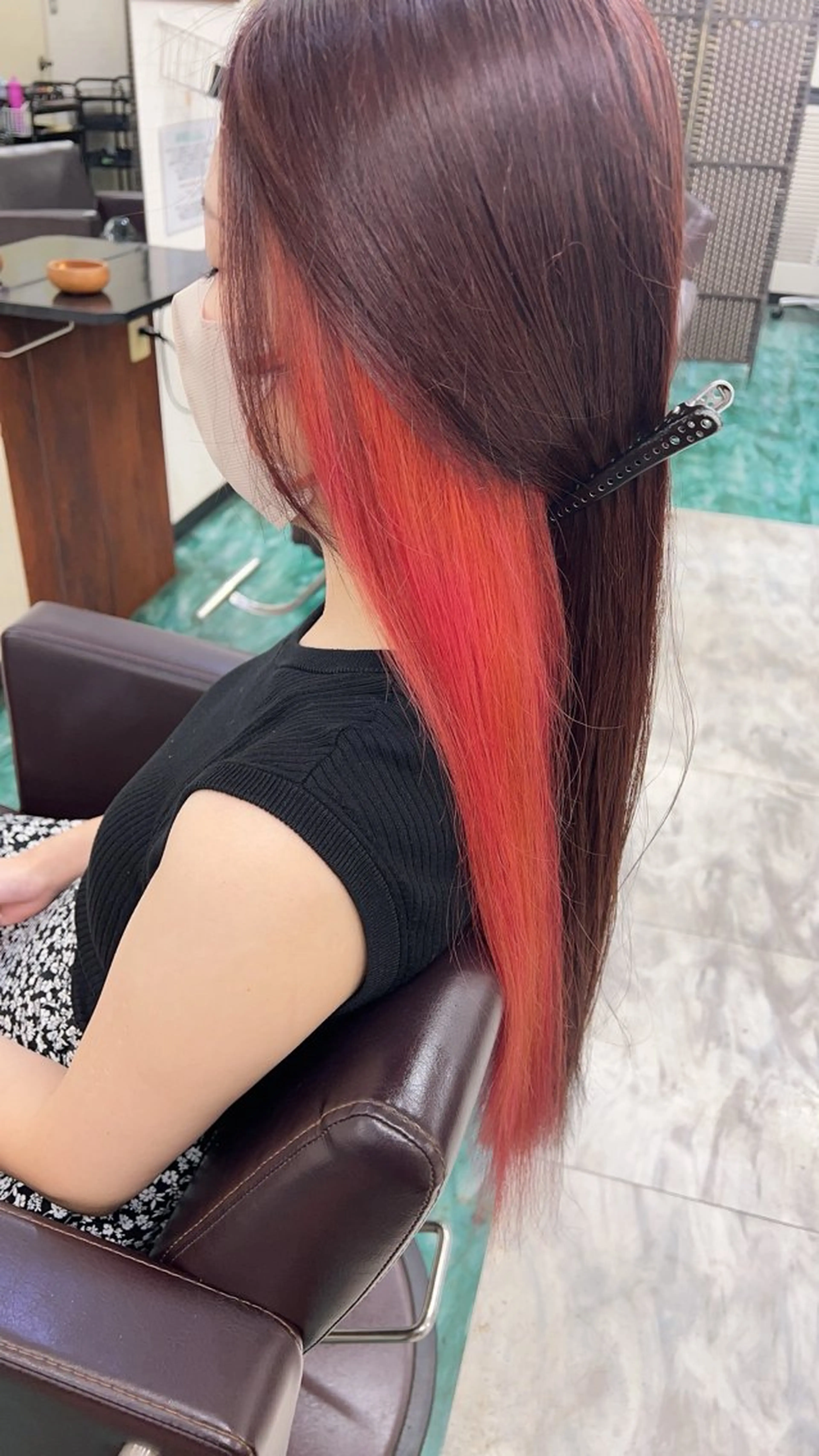 ロング カラー インナーカラー オレンジ レッドカラー ロング Hair salon Liebe YUTAのヘアスタイル