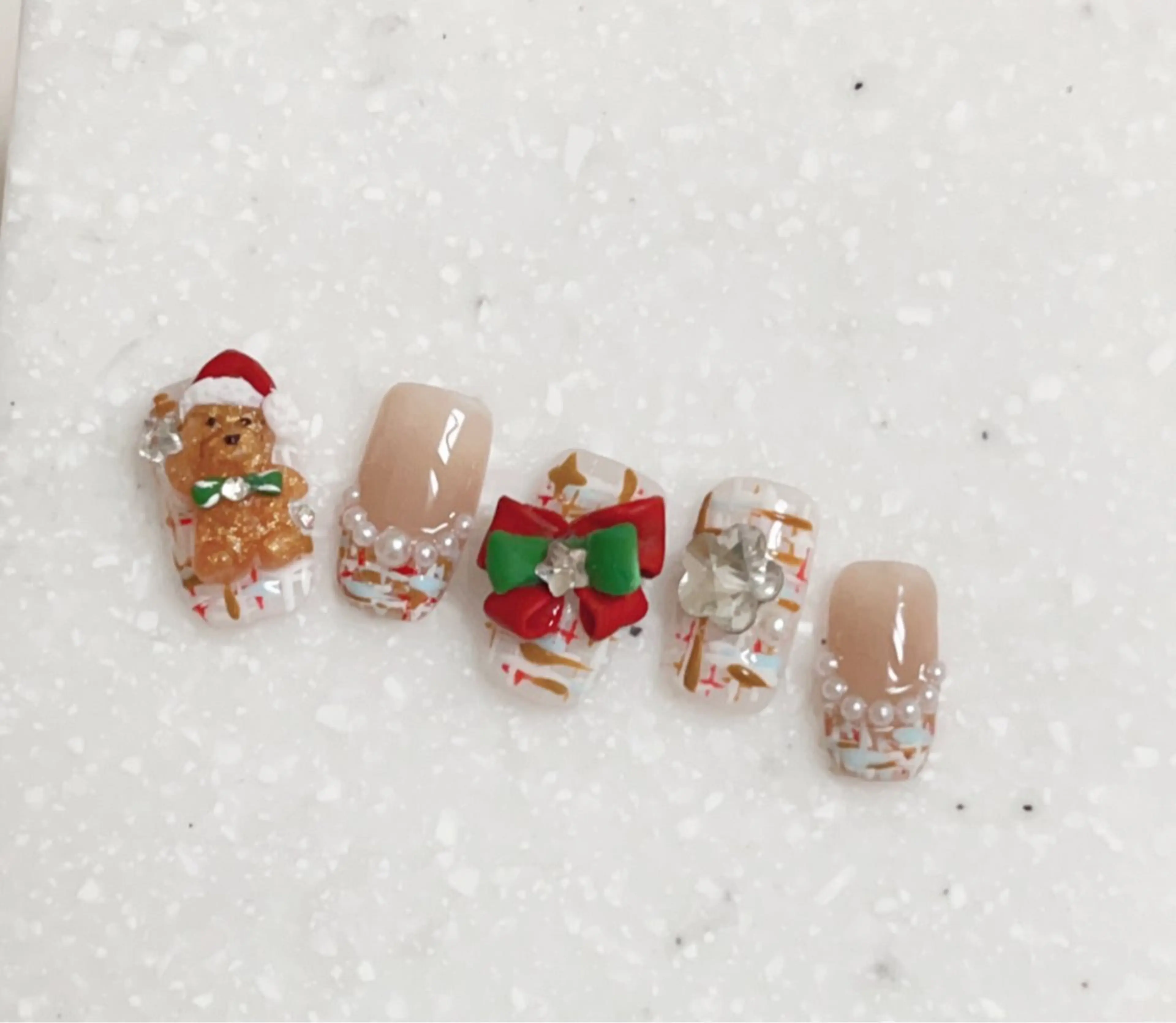 ネイル ハンドネイル KARI ネイルサロンのネイルデザイン