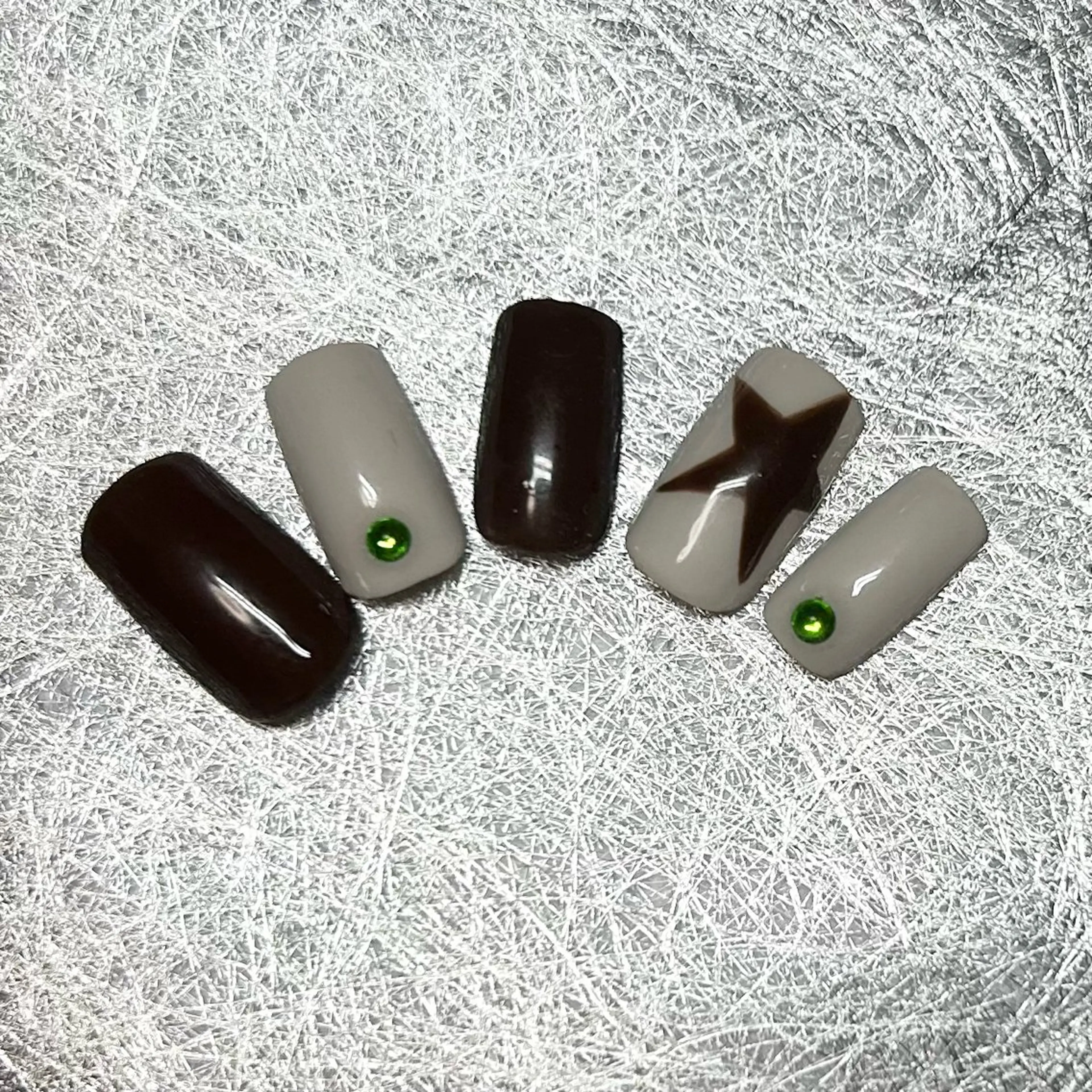 ネイル ハンドネイル 極楽 鳥花のネイルデザイン