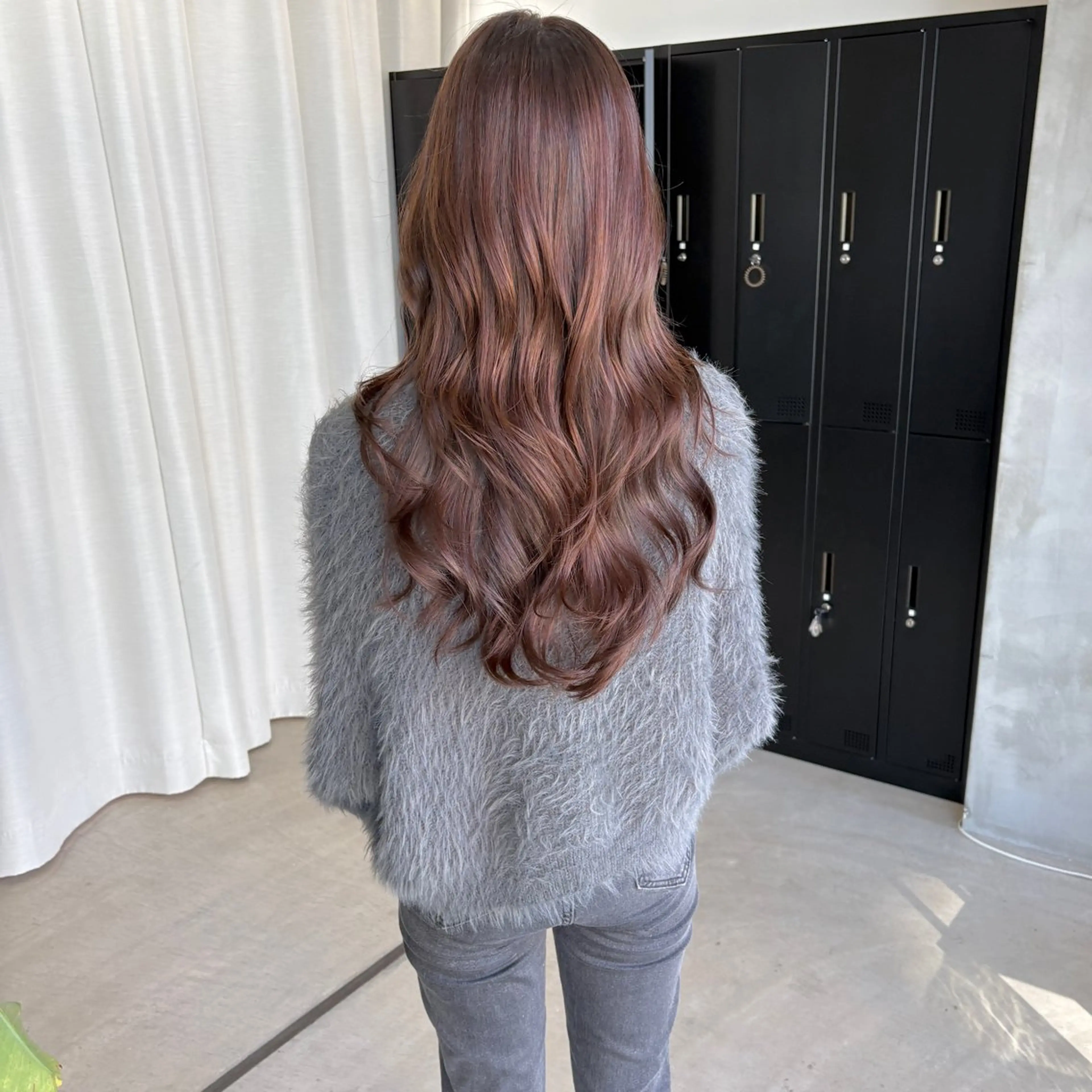 ロング カラー ブリーチ ブラウンカラー ダブルカラー ラベンダーカラー ブリーチなしカラー カット ヘアカラー トリートメント はちすか るかのヘアスタイル