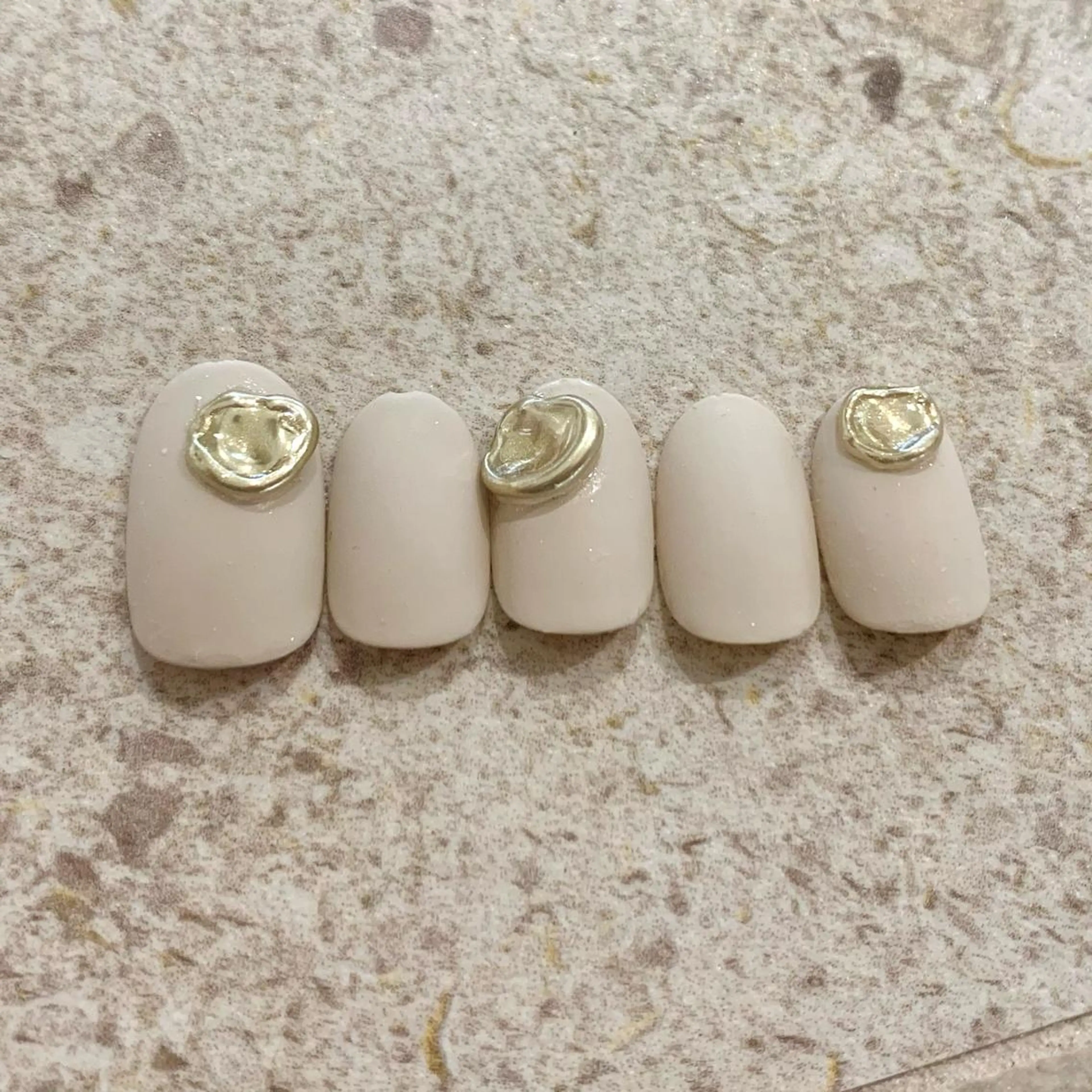 ネイル ハンドネイル ハンドケア esby Loely MIZUKIのネイルデザイン