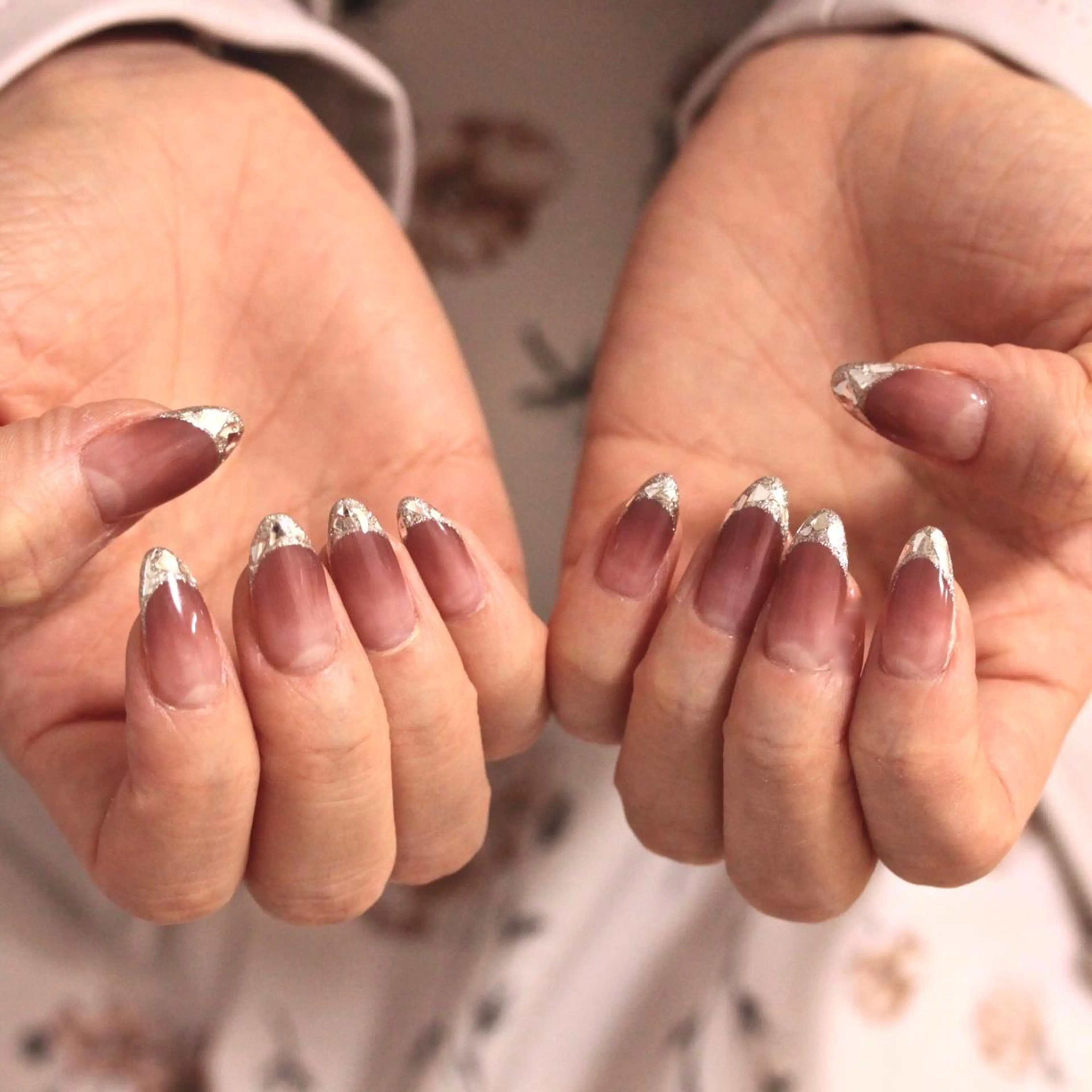 ネイル フレンチネイル キラキラネイル ハンドネイル Elio 国泰寺のネイルデザイン