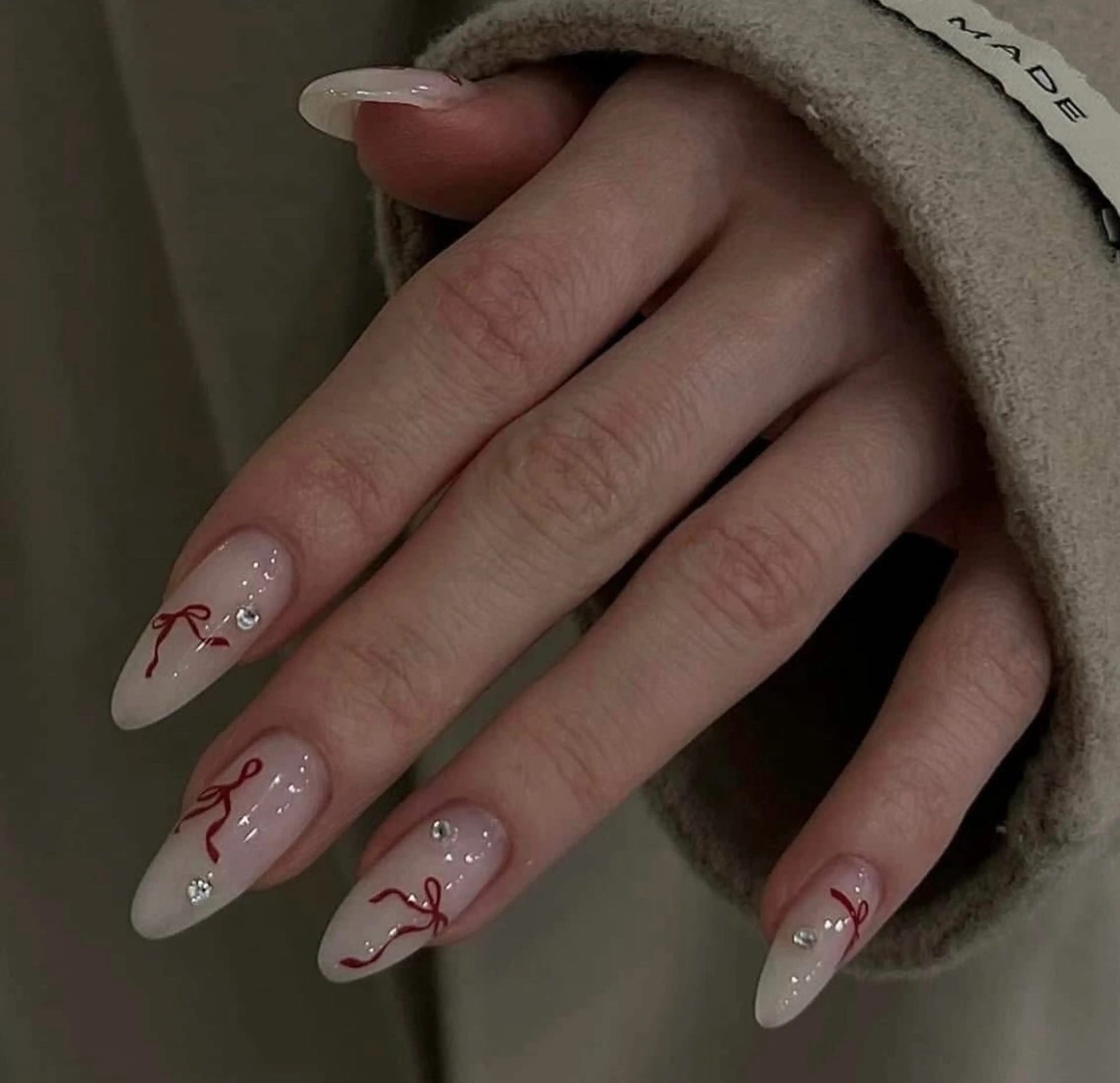 ネイル 長さ出し フットネイル ジェルネイル 韓国ネイル マグネットネイル ハンドネイル YMT． NailStudioのネイルデザイン