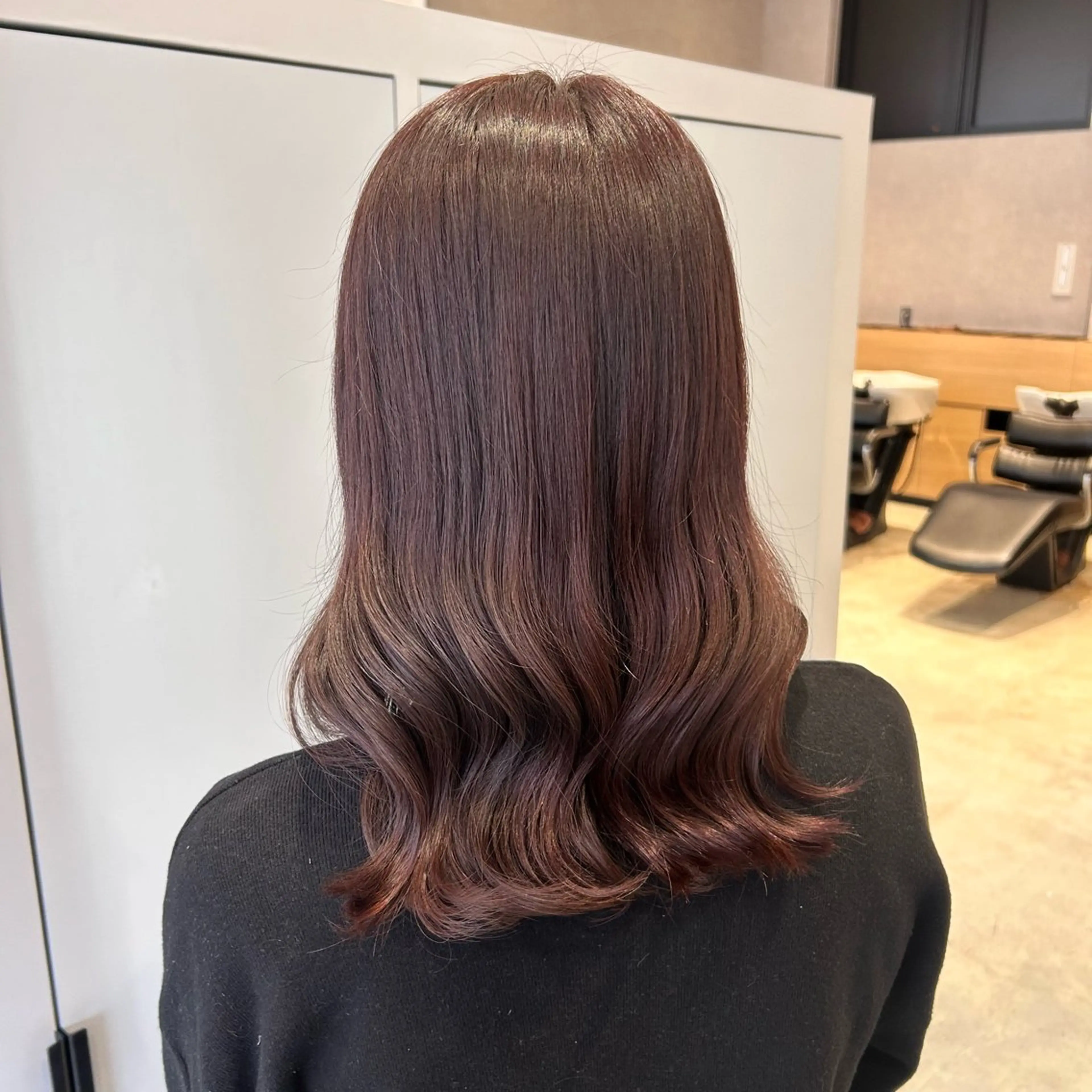 カラー ラベンダーカラー ピンクカラー ピンクラベンダー ヘアカラー 馬場 美咲のヘアスタイル