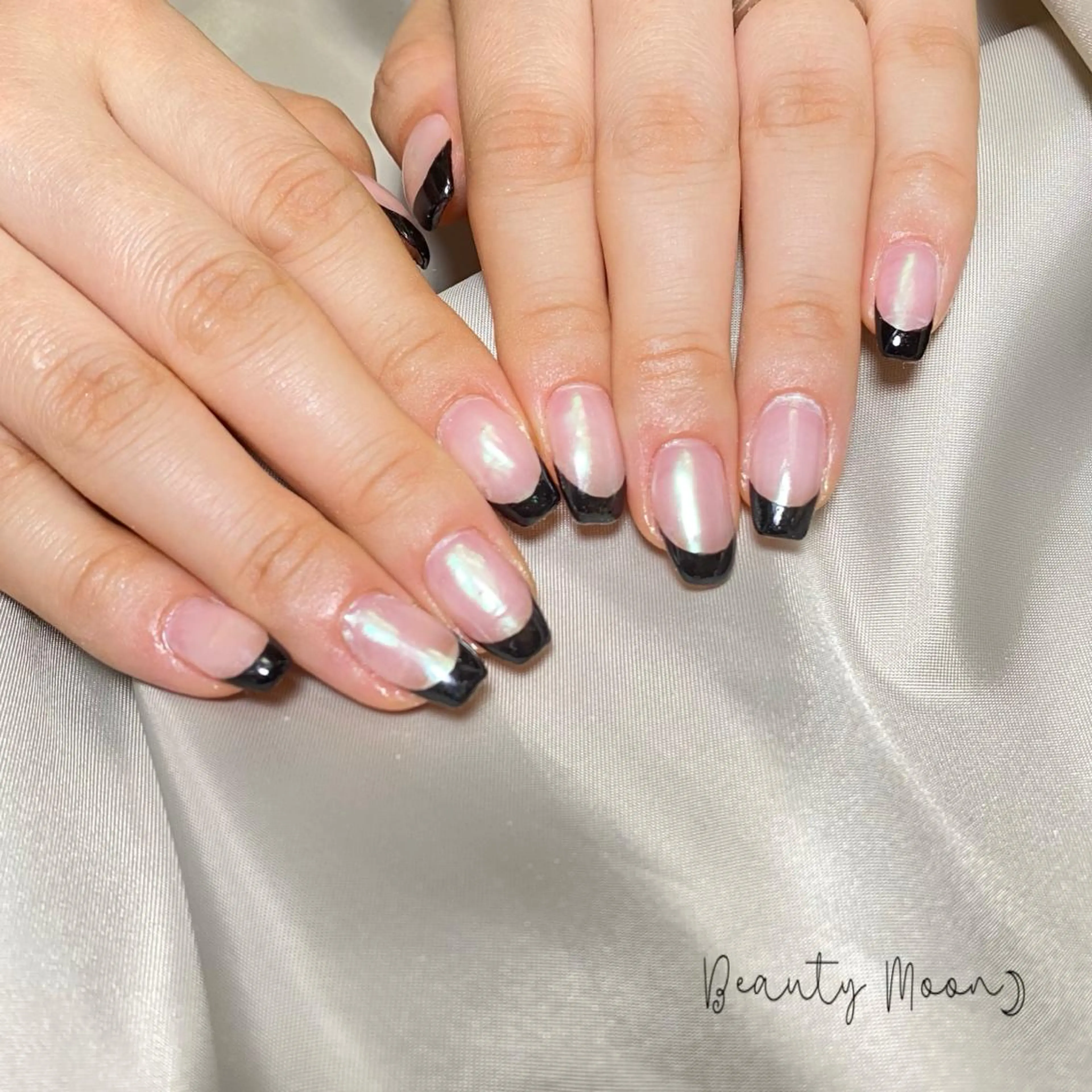 ネイル オーロラネイル フレンチネイル ハンドネイル beauty ☪︎moonのネイルデザイン