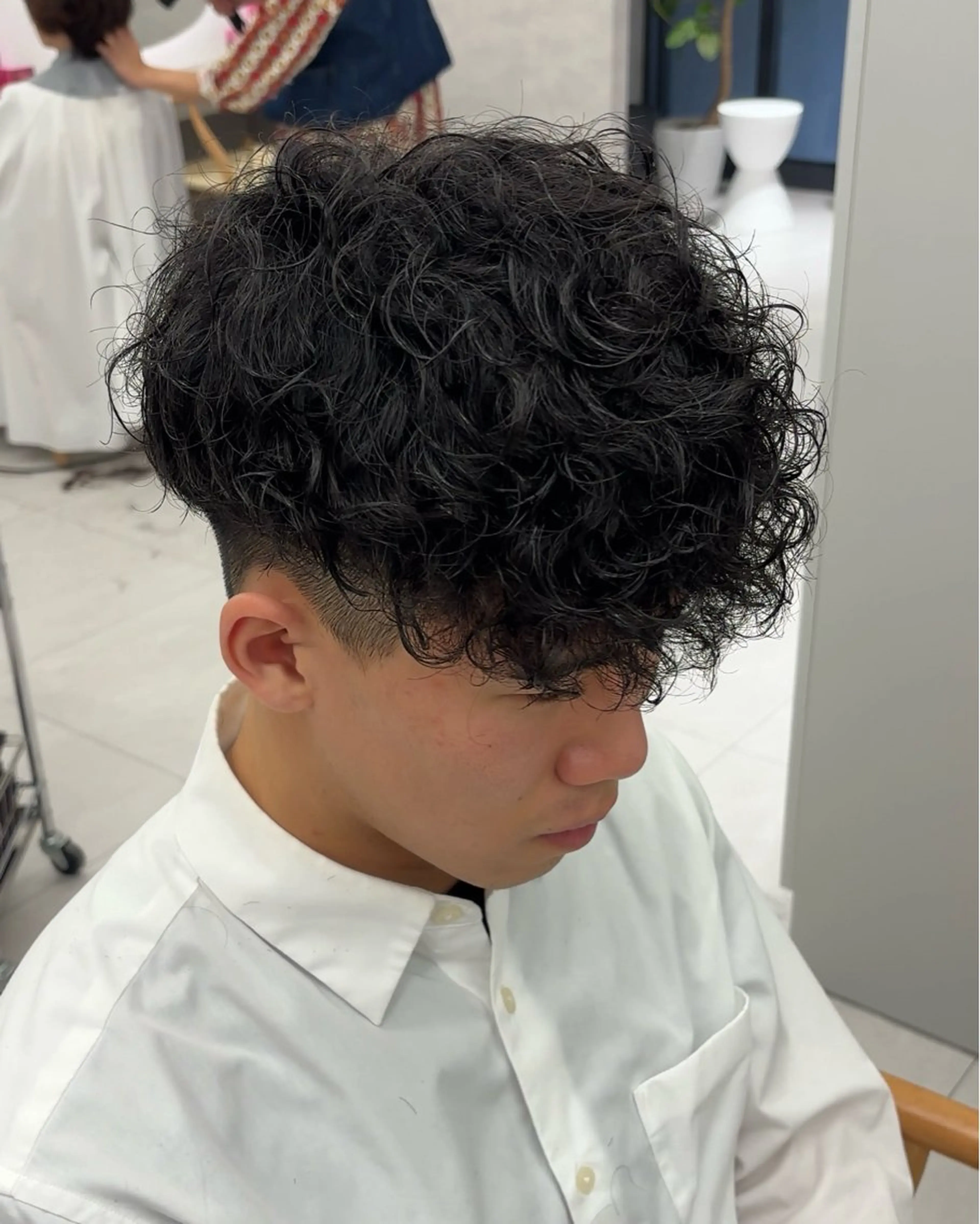 メンズ スペインカール カット パーマ geep Ryoyaのヘアスタイル
