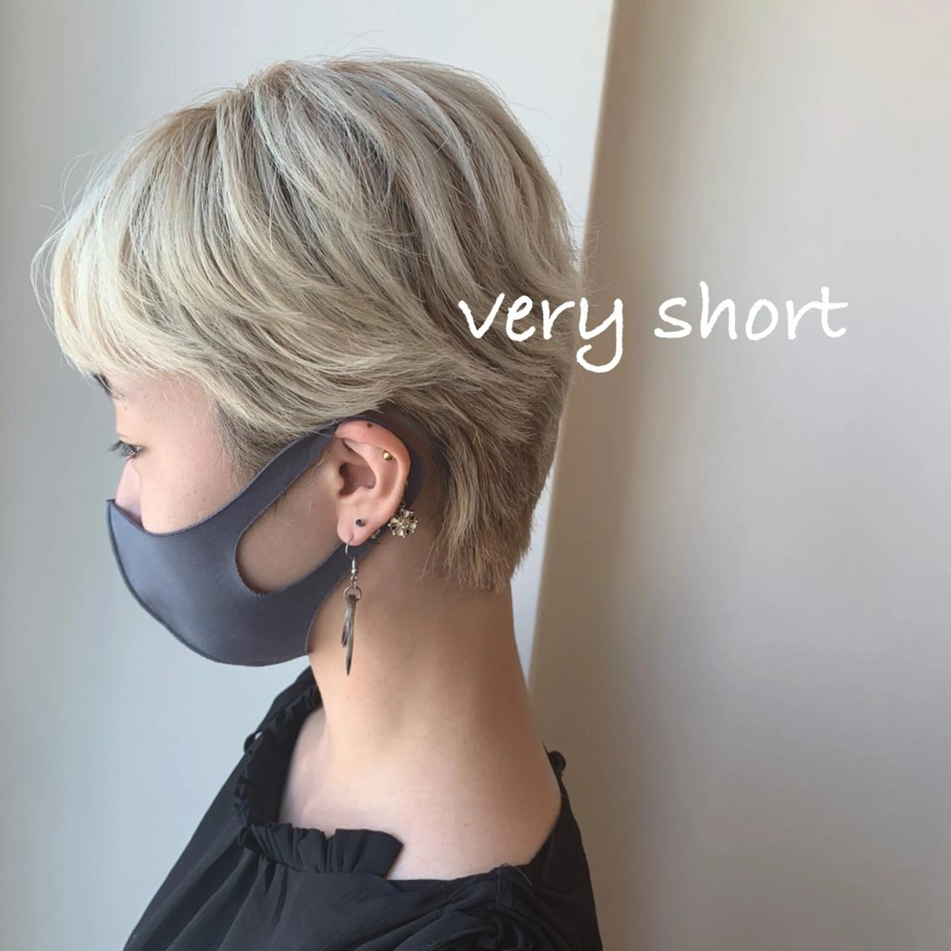 ショート カラー ハイトーンカラー ショートヘア ボブウルフ／ボブ Satsuki【名駅のヘアスタイル