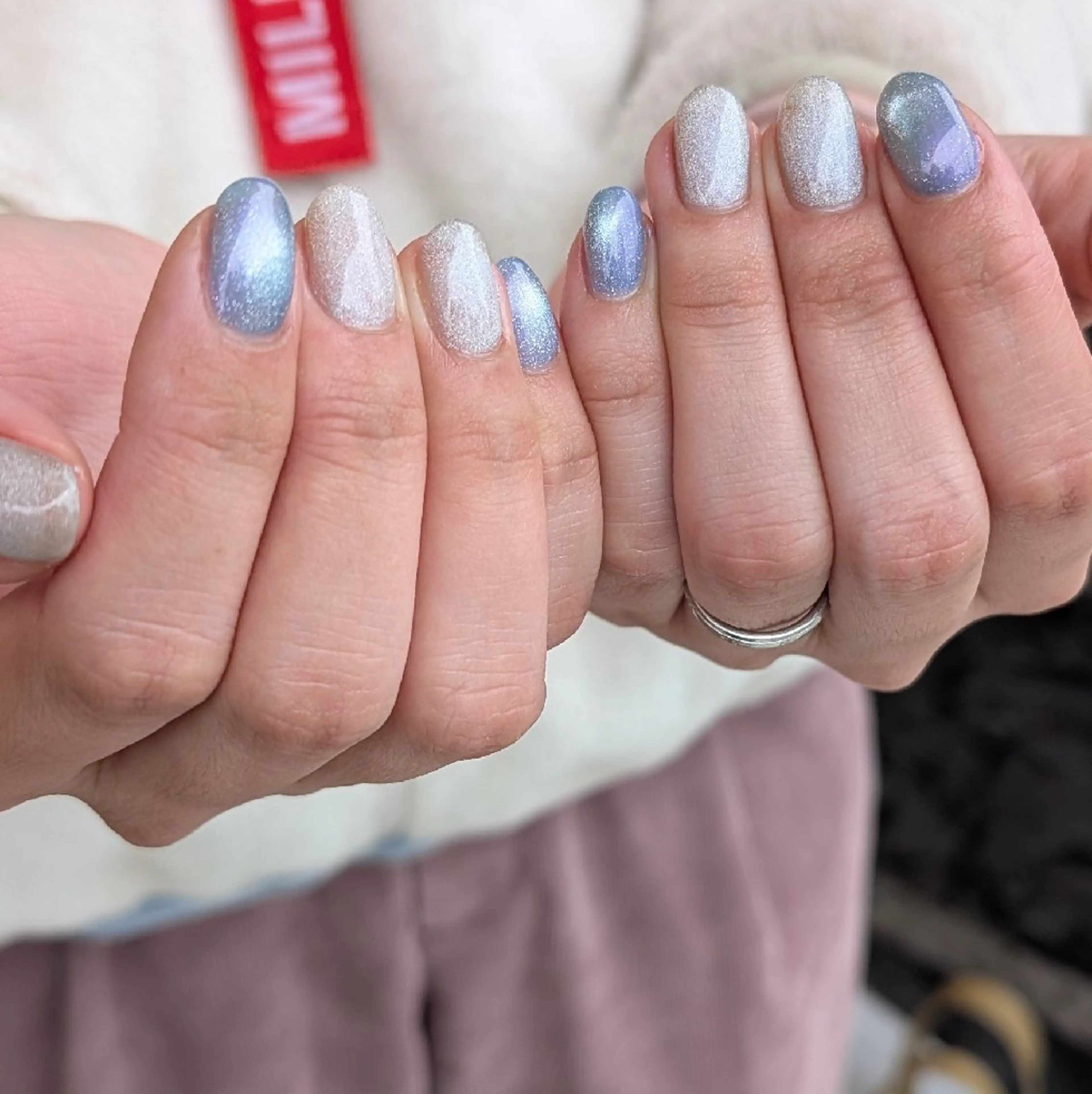 ネイル ブルー シルバー ハンドネイル ナリタ・ マミのネイルデザイン