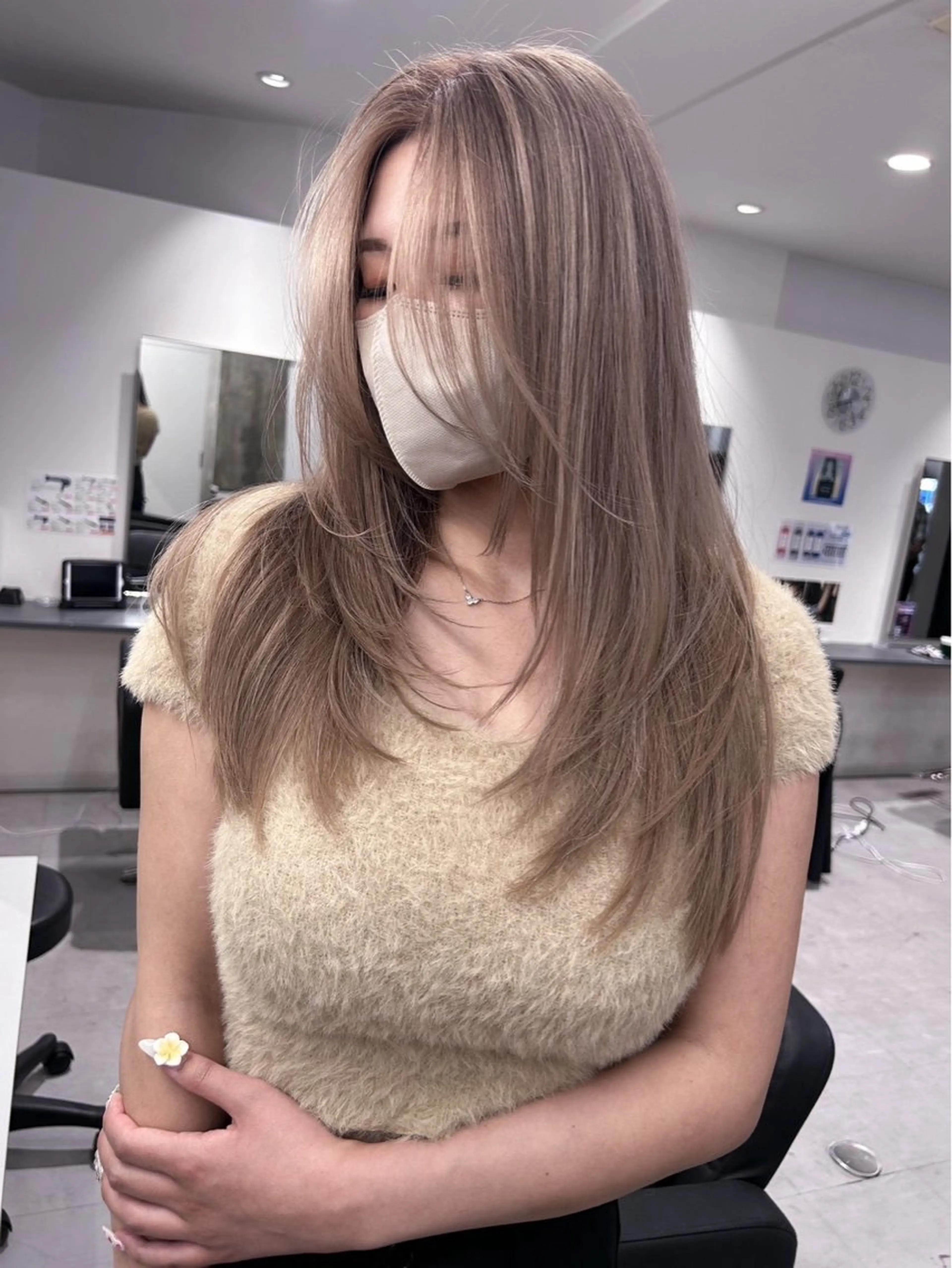 ロング カラー ブリーチ ダブルカラー ブリーチなしカラー 梅田美容師/カラー/ レイヤー/ハイライトのヘアスタイル