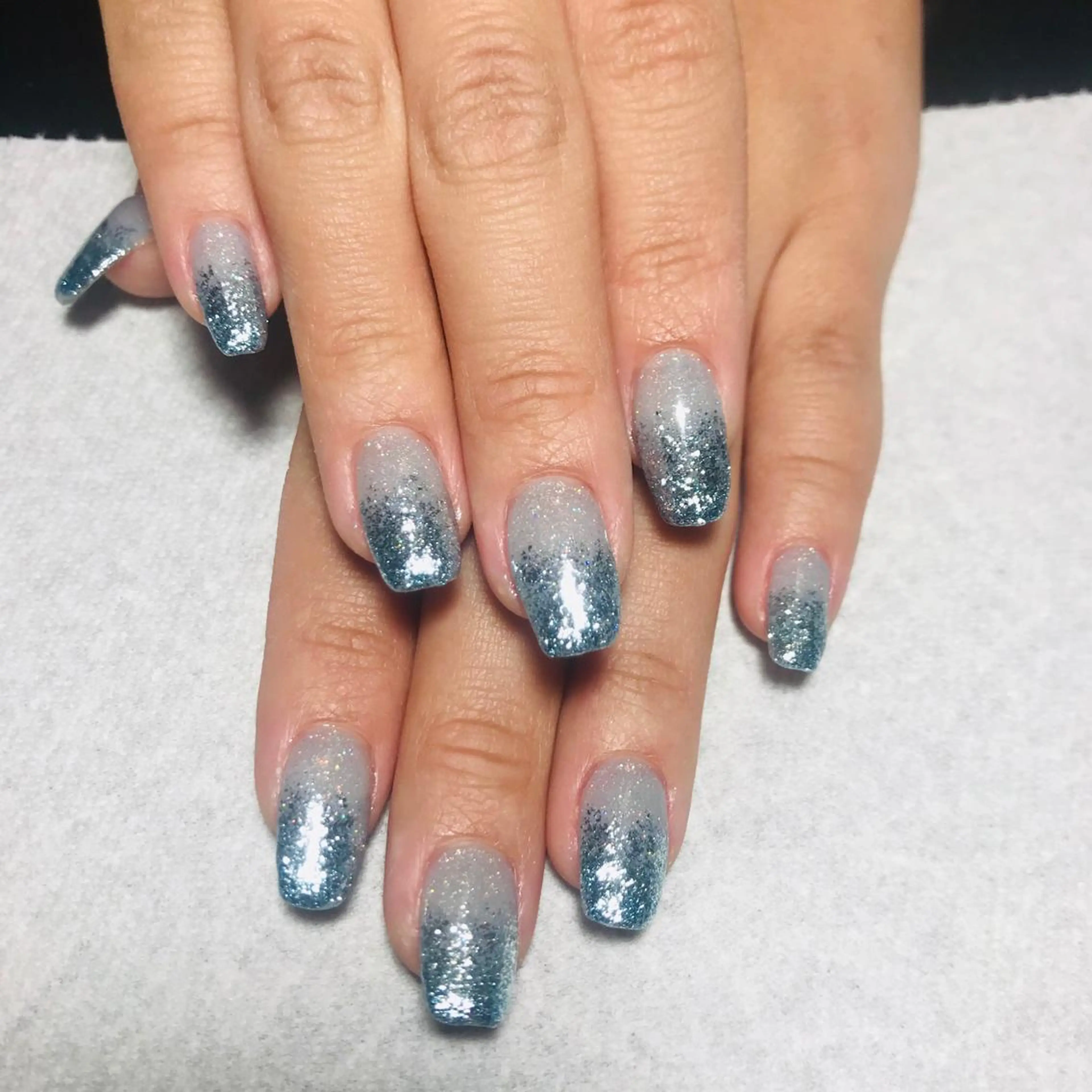 ネイル ECLAT エクラ所属・寺山 千鶴のネイルデザイン