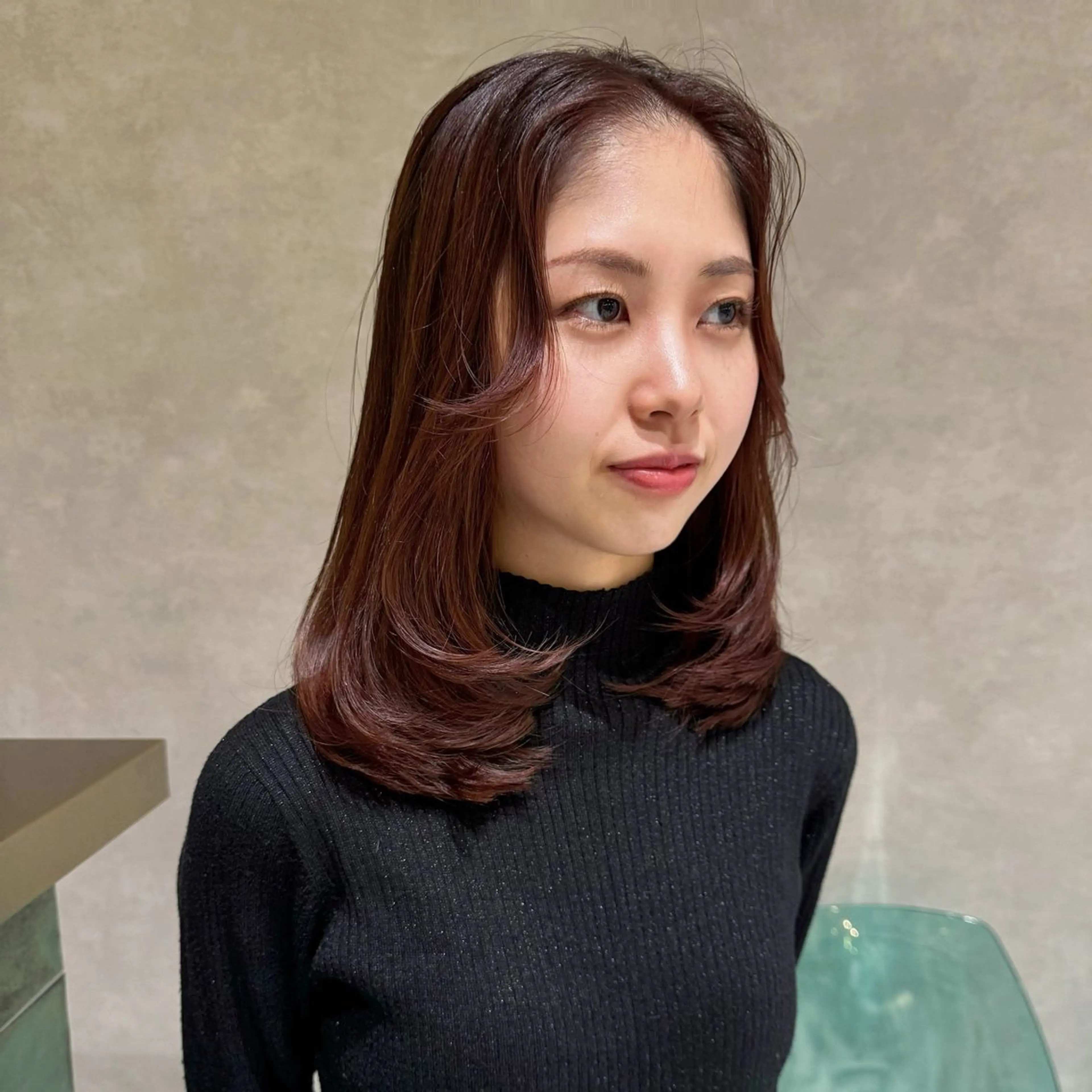 ミディアム カラー ワンカールで盛れる レイヤー🎀Macoのヘアスタイル