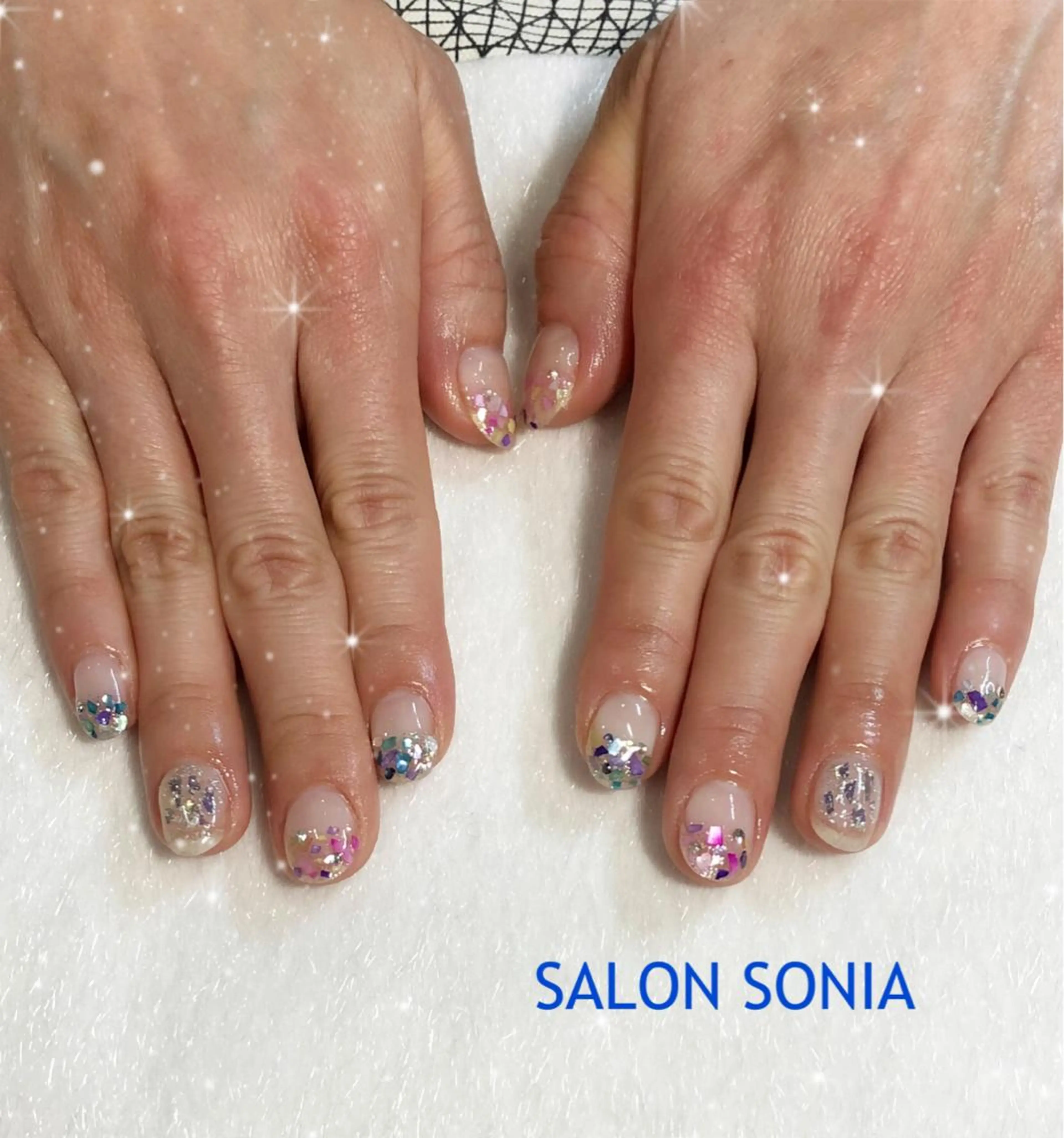 ネイル 小顔・毛穴・たるみ ネイル　似内真樹のエステ・リラクイメージ