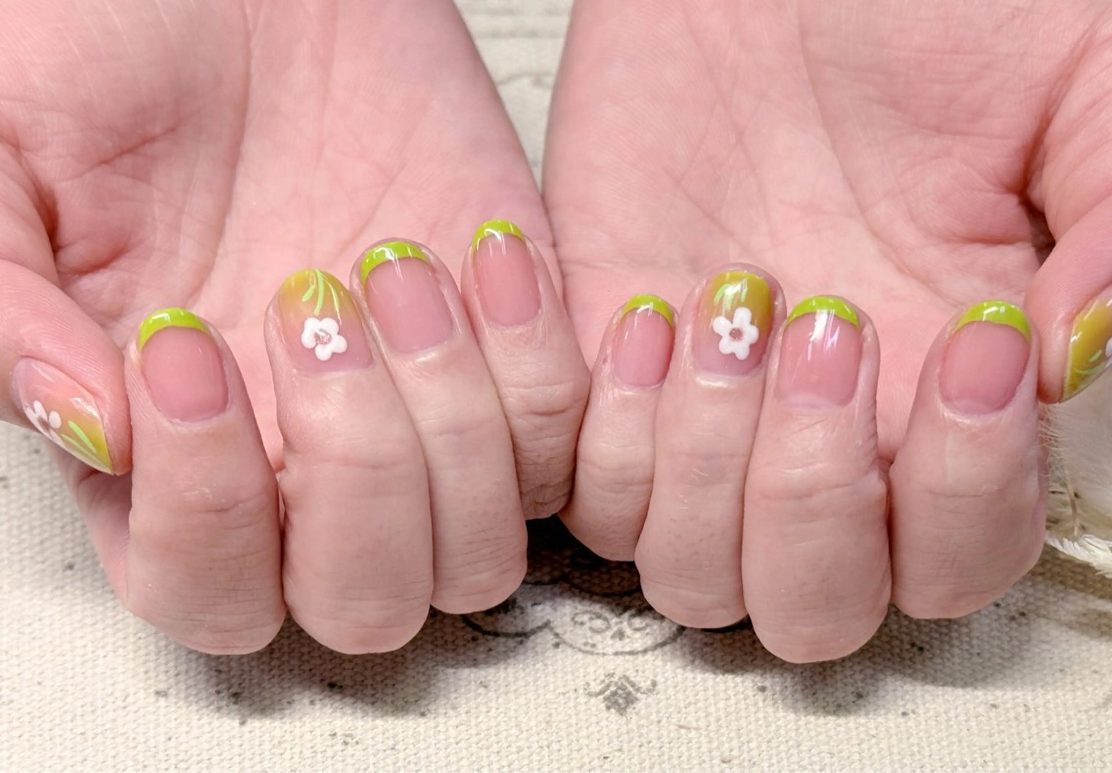 ネイル ハンドネイル こまつ ななのネイルデザイン