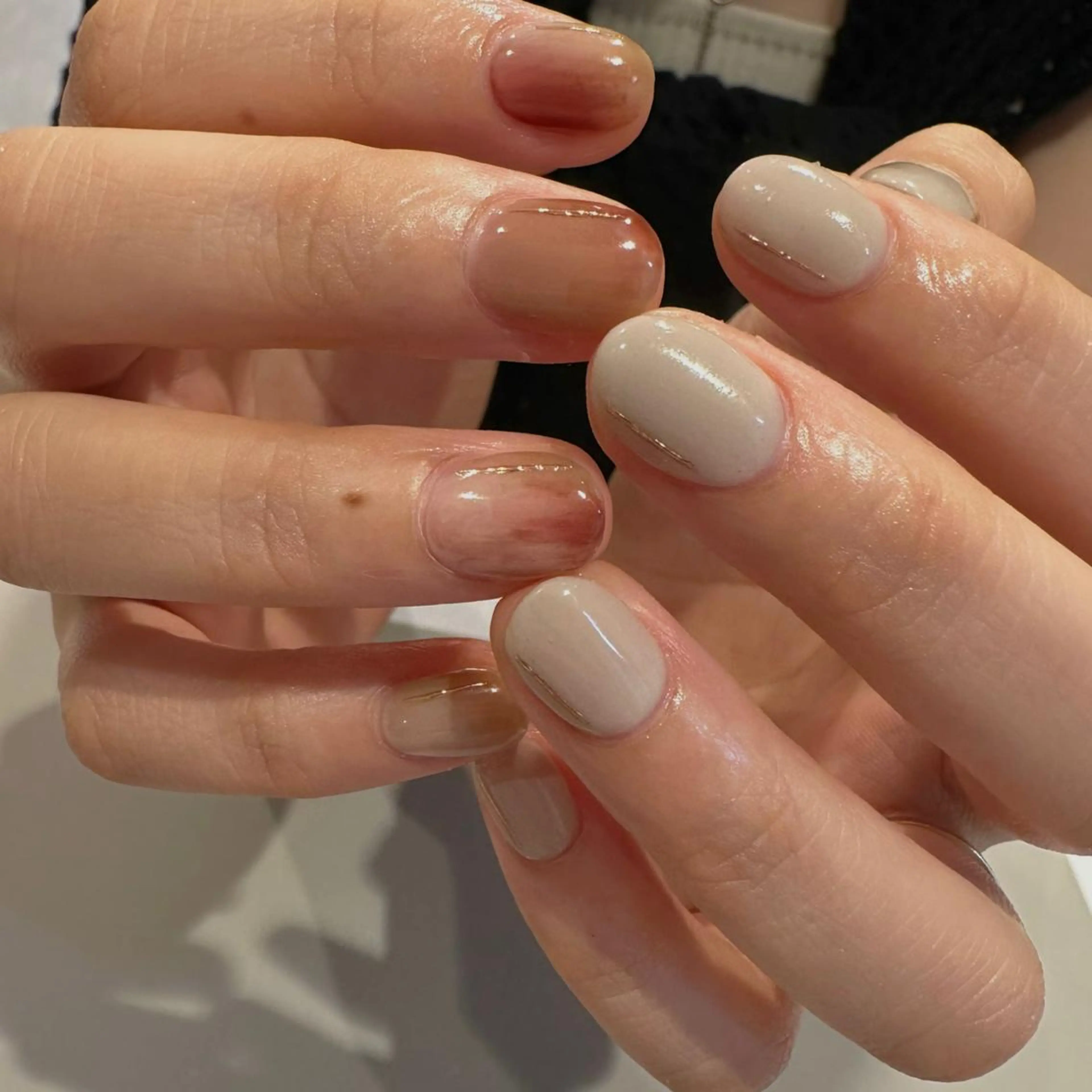 カラー パーマ ヘアアレンジ メンズ キッズ ネイル マツエク・マツパ アイブロウ ゴールド ハンドネイル ar. harajukuのネイルデザイン