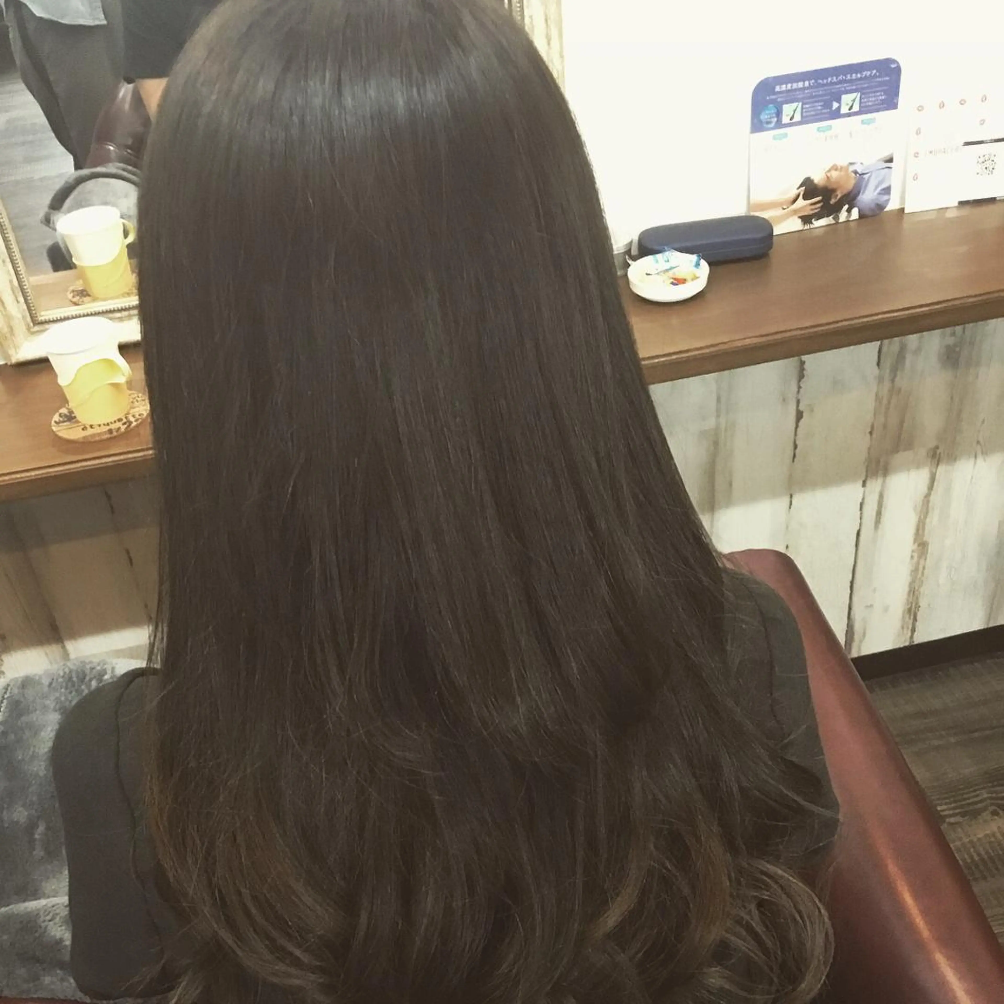 セミロング カラー パーマ 金崎 新吾のヘアスタイル