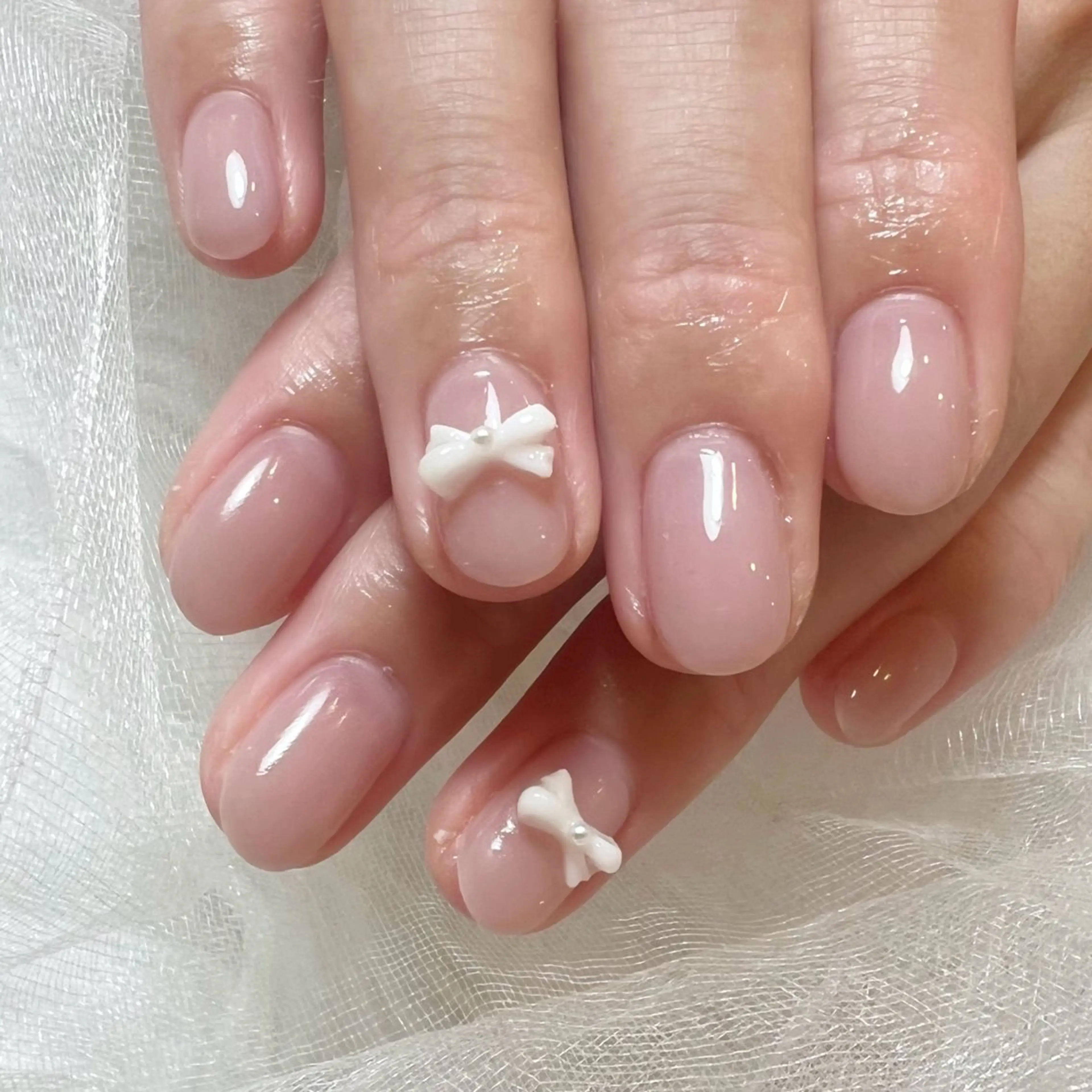 ネイル リボン ハンドネイル Lili beauty salon所属・Lilibeauty salonのネイルデザイン