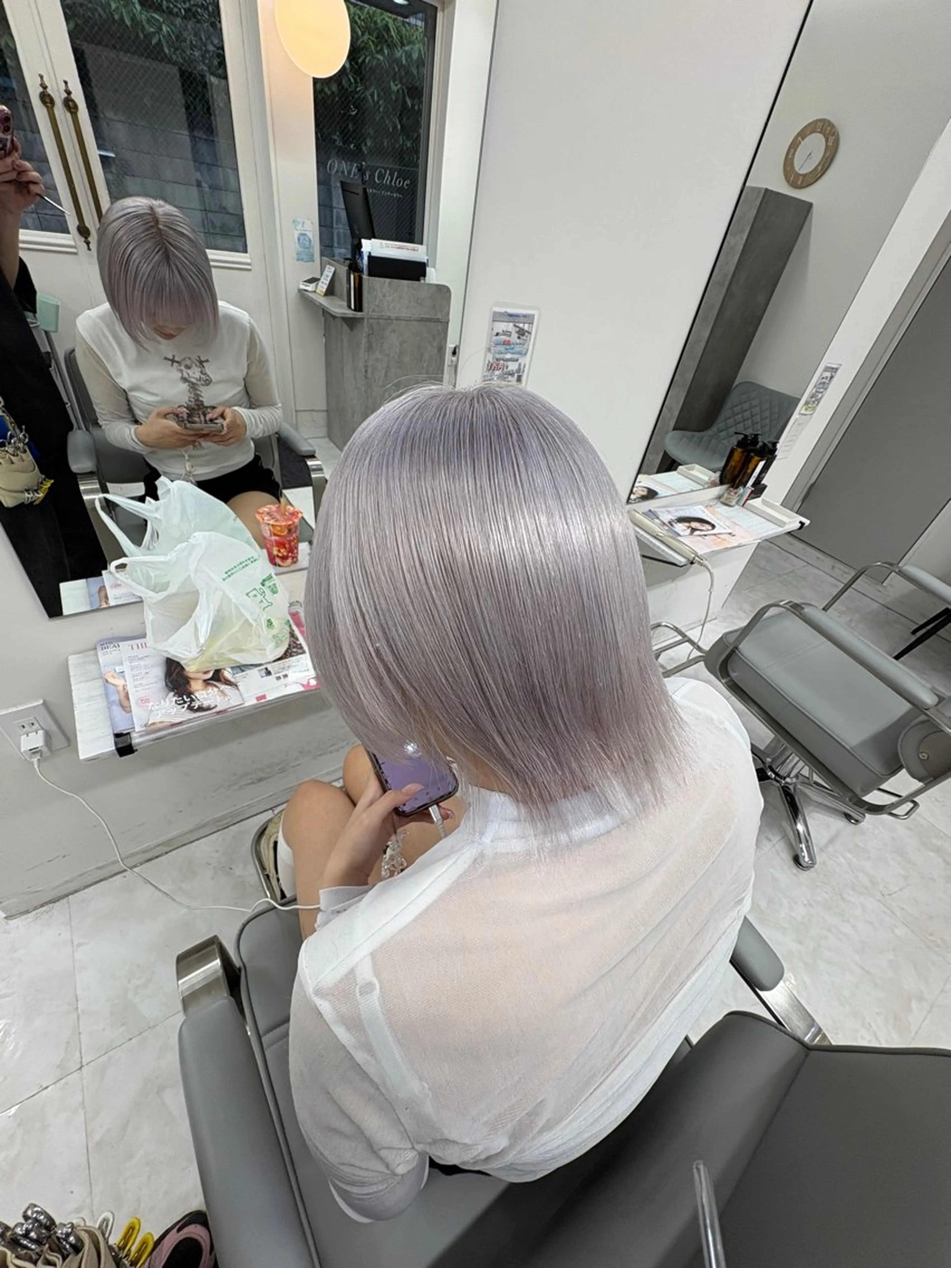 ショート カラー アッシュ アッシュグレー ベージュカラー ブリーチ ブロンド ヘアカラー トリートメント 【美髪ハイトーン】 髪質改善/大和🎀のヘアスタイル