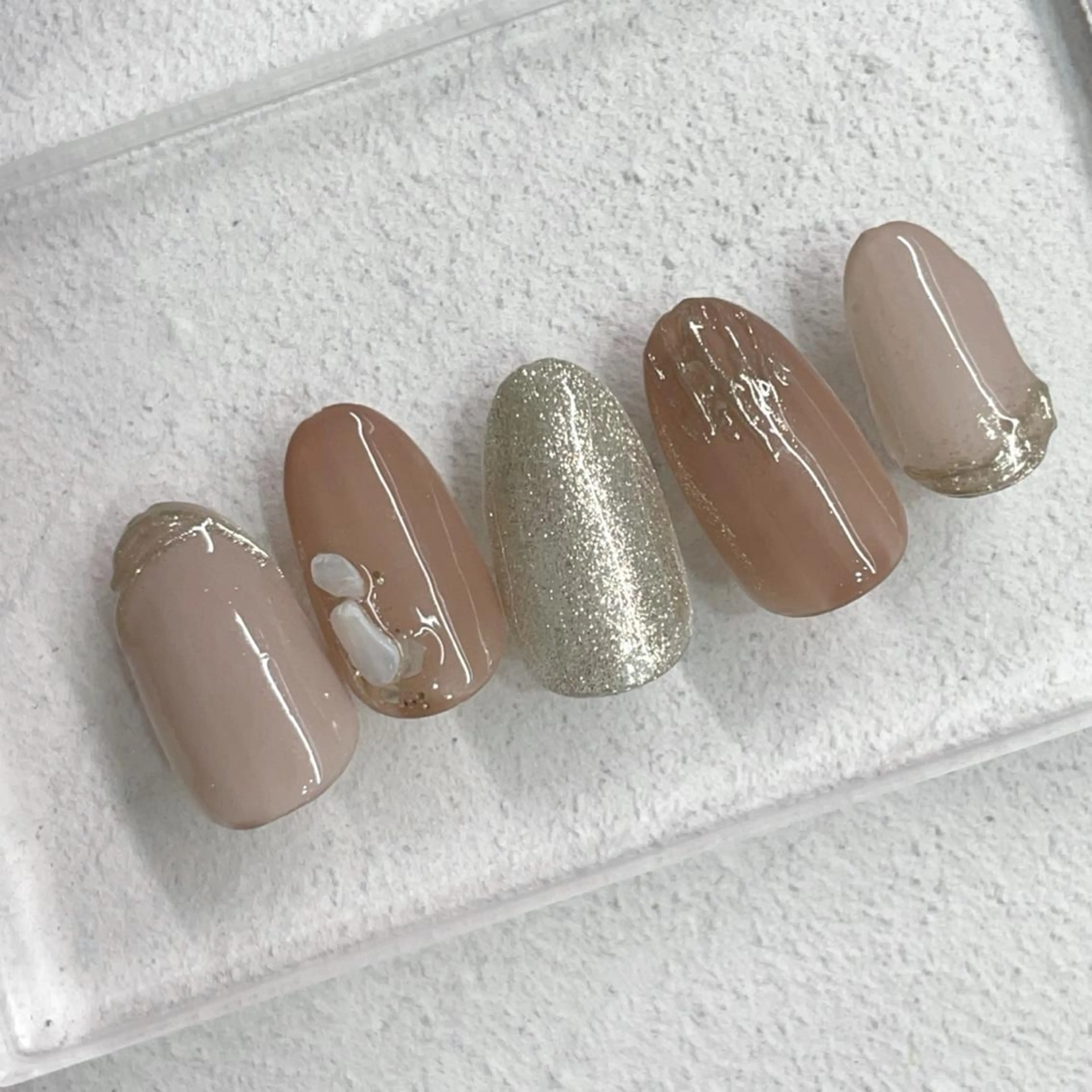 ミディアム Lety total beautyのネイルデザイン