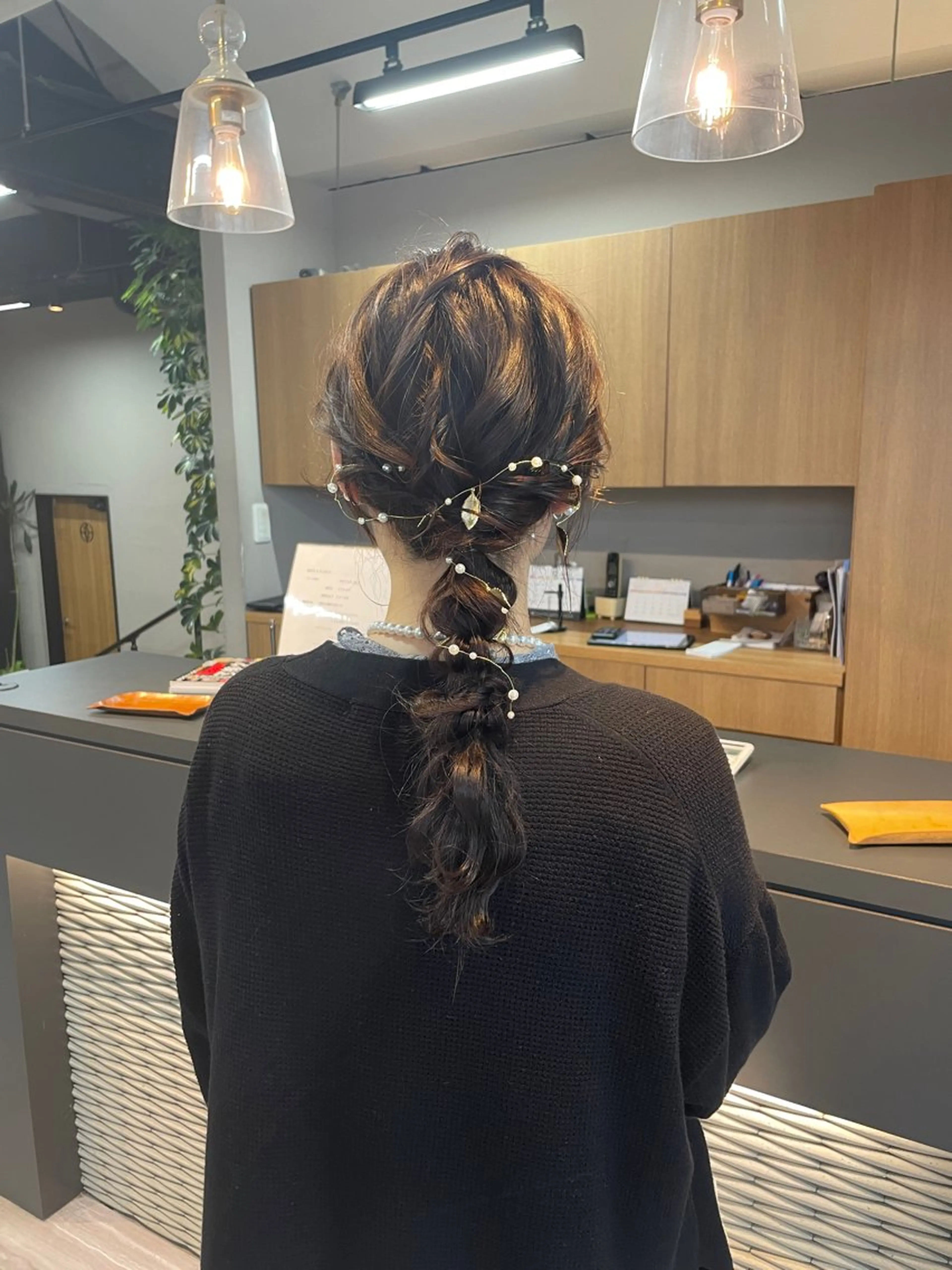 セミロング ヘアアレンジ ハーフアップ マキノ キョウカのヘアスタイル