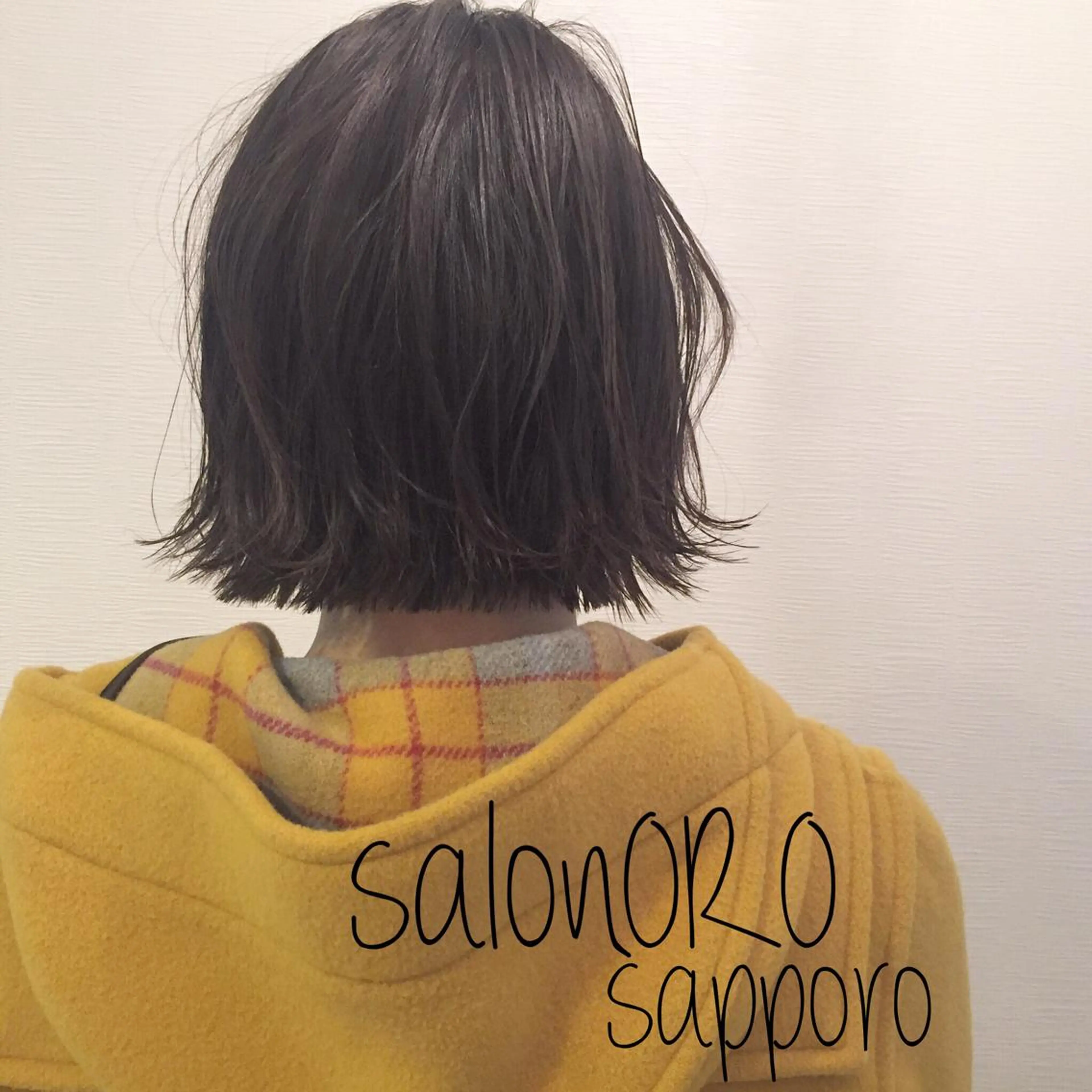 ショート カラー ブリーチ グレージュ ハイライトカラー ブリーチなしカラー ボブ カット ヘアカラー トリートメント 池田 真由美のヘアスタイル