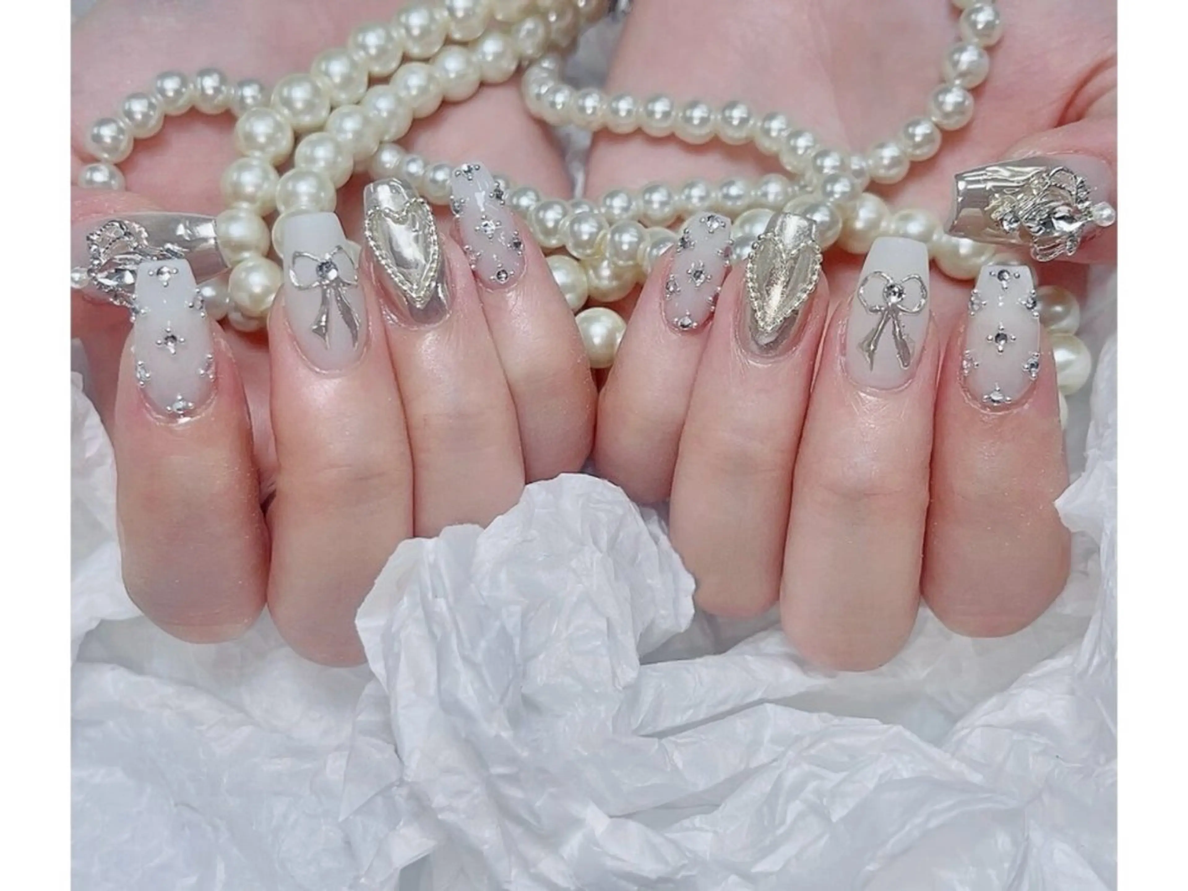 メンズ ネイル アートネイル フレンチネイル ジェルネイル キラキラネイル パラジェル ハンドネイル Bloom スカルプ専門店のネイルデザイン