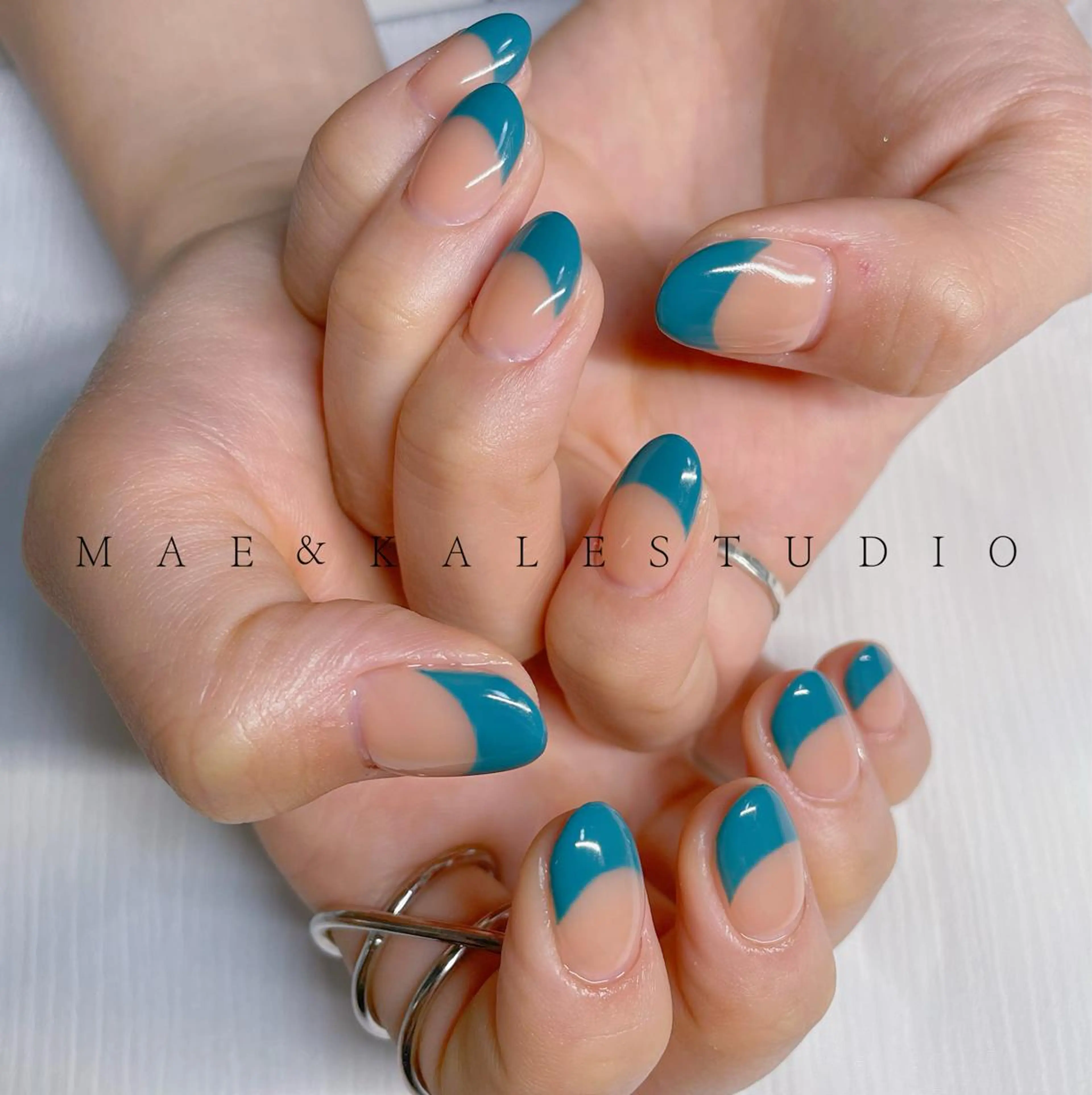 ネイル フレンチネイル MAE&KALE STUDIOのマツエク・マツパデザイン