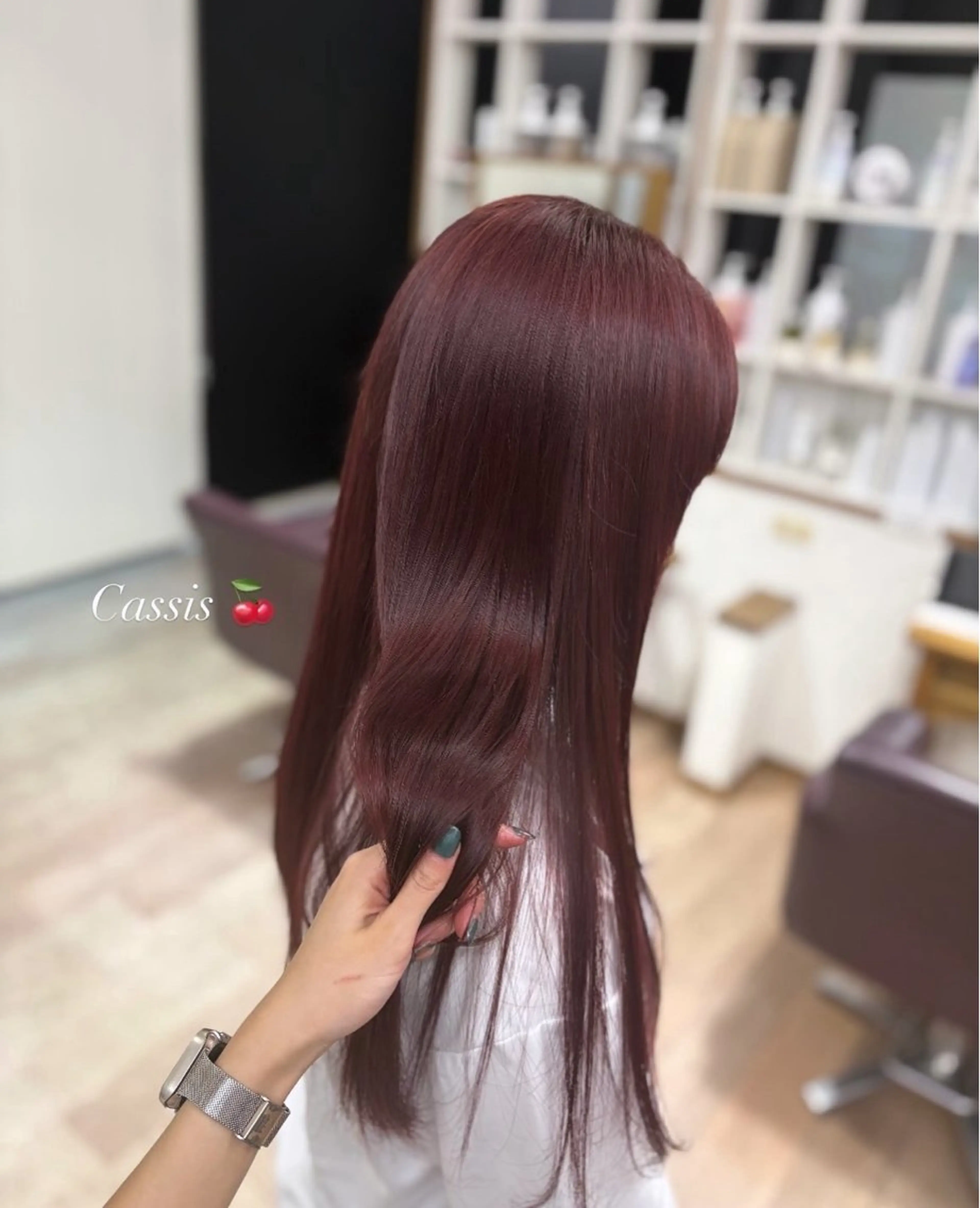 ロング カラー ブリーチ カシス シミズ カエデ🍁のヘアスタイル