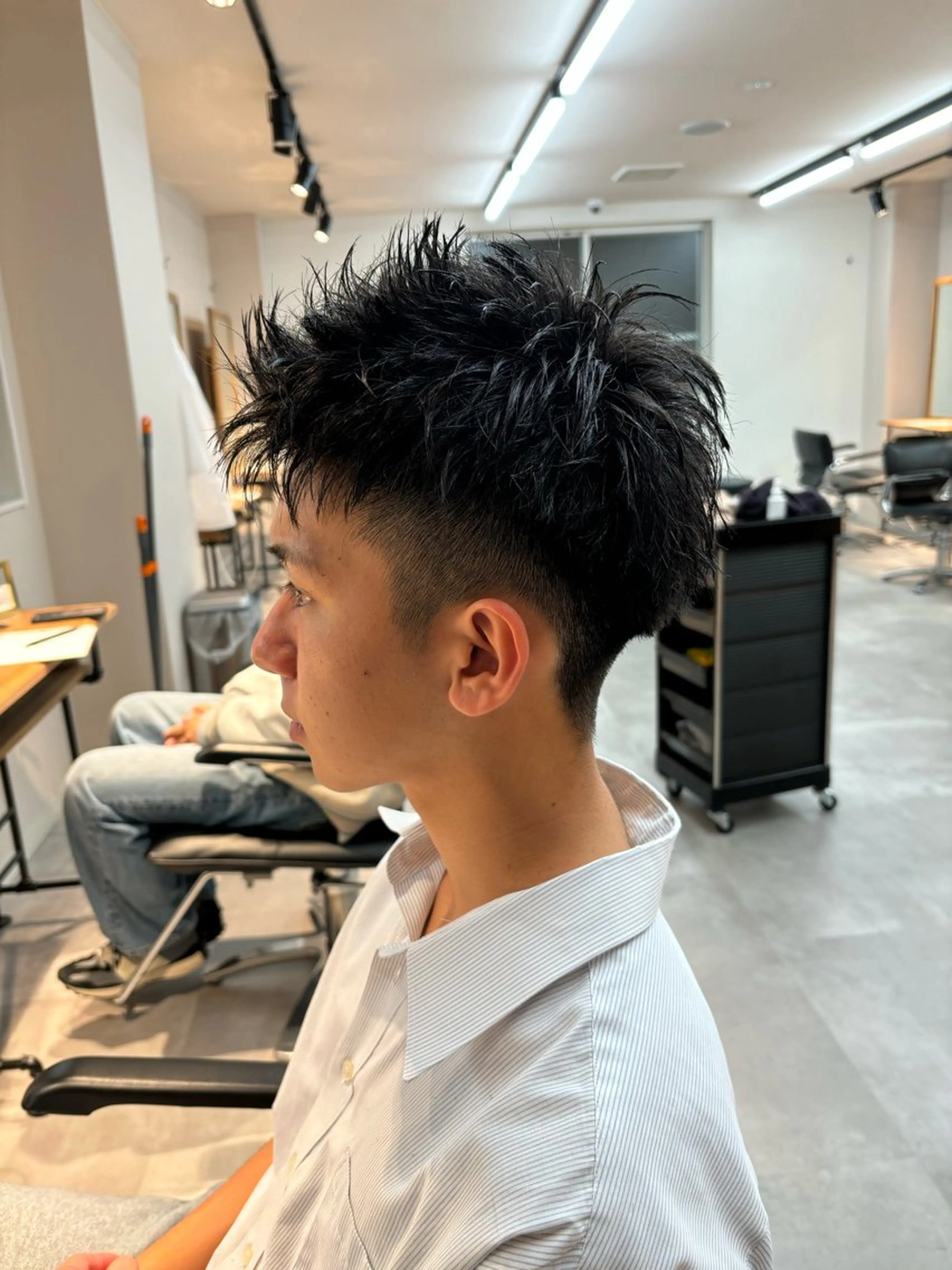 メンズ アップバング ツーブロック カット 保立/フェザーパーマ /メンズカット千葉のヘアスタイル