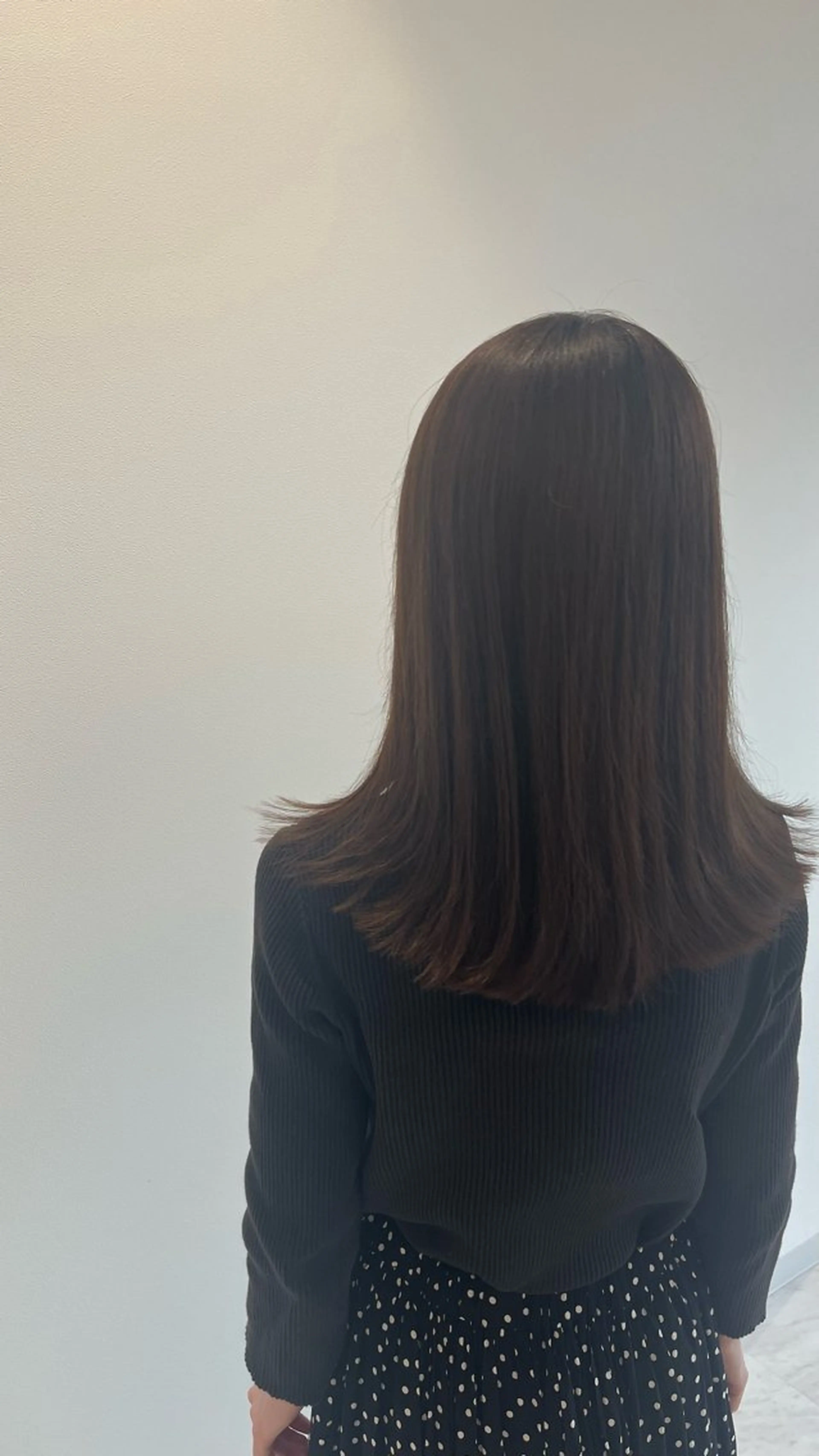 ミディアム 加美山 芽衣のヘアスタイル