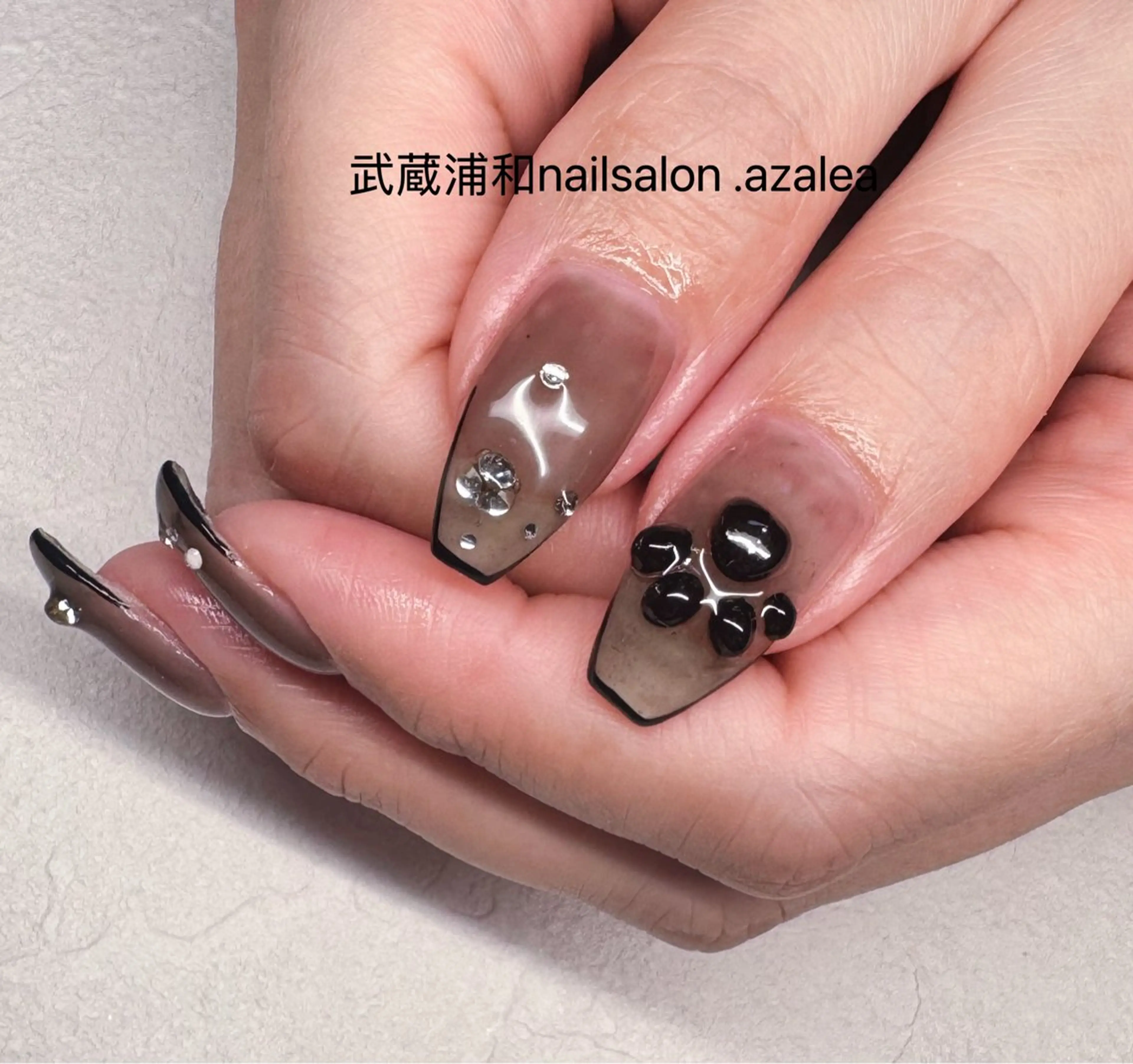 ネイル ハンドネイル R inのネイルデザイン