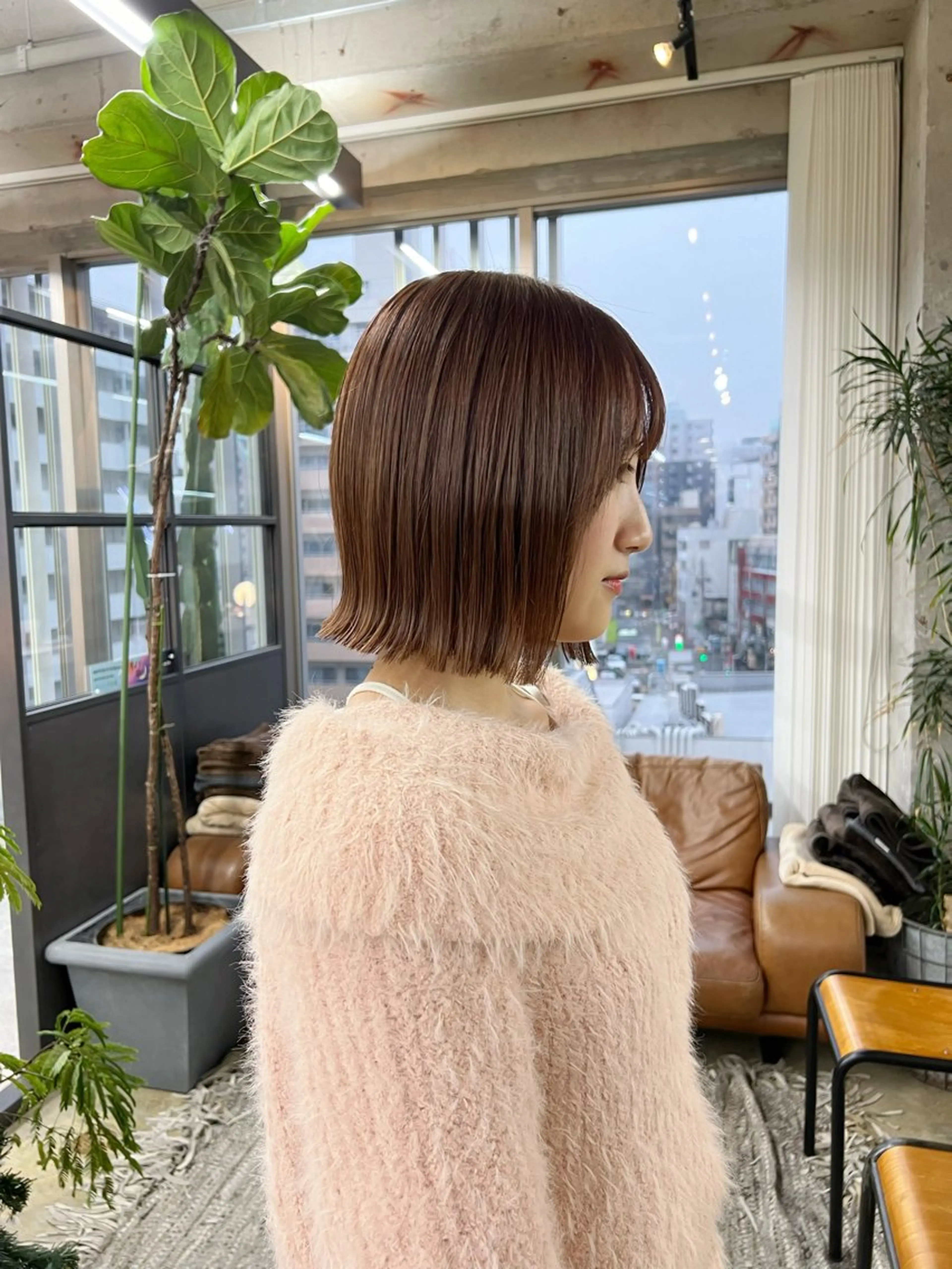 ショート era所属・azumi/ボブ/暖 色/オリーブ/縮毛のヘアスタイル