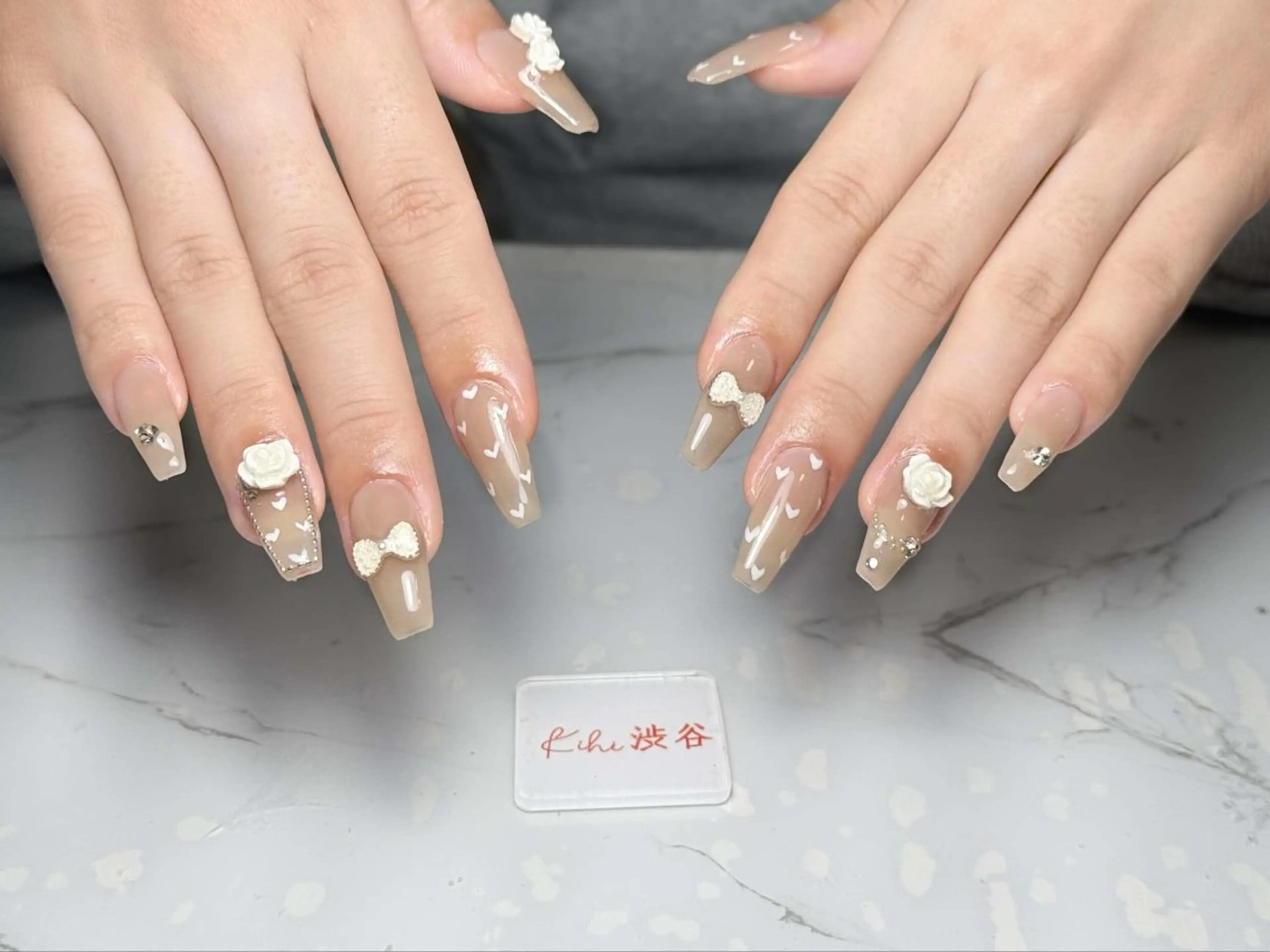 ネイル アートネイル フレンチネイル ジェルネイル グラデーション 韓国ネイル ハンドネイル 💕鈴木ユリ パラジェル/オフ無料のネイルデザイン