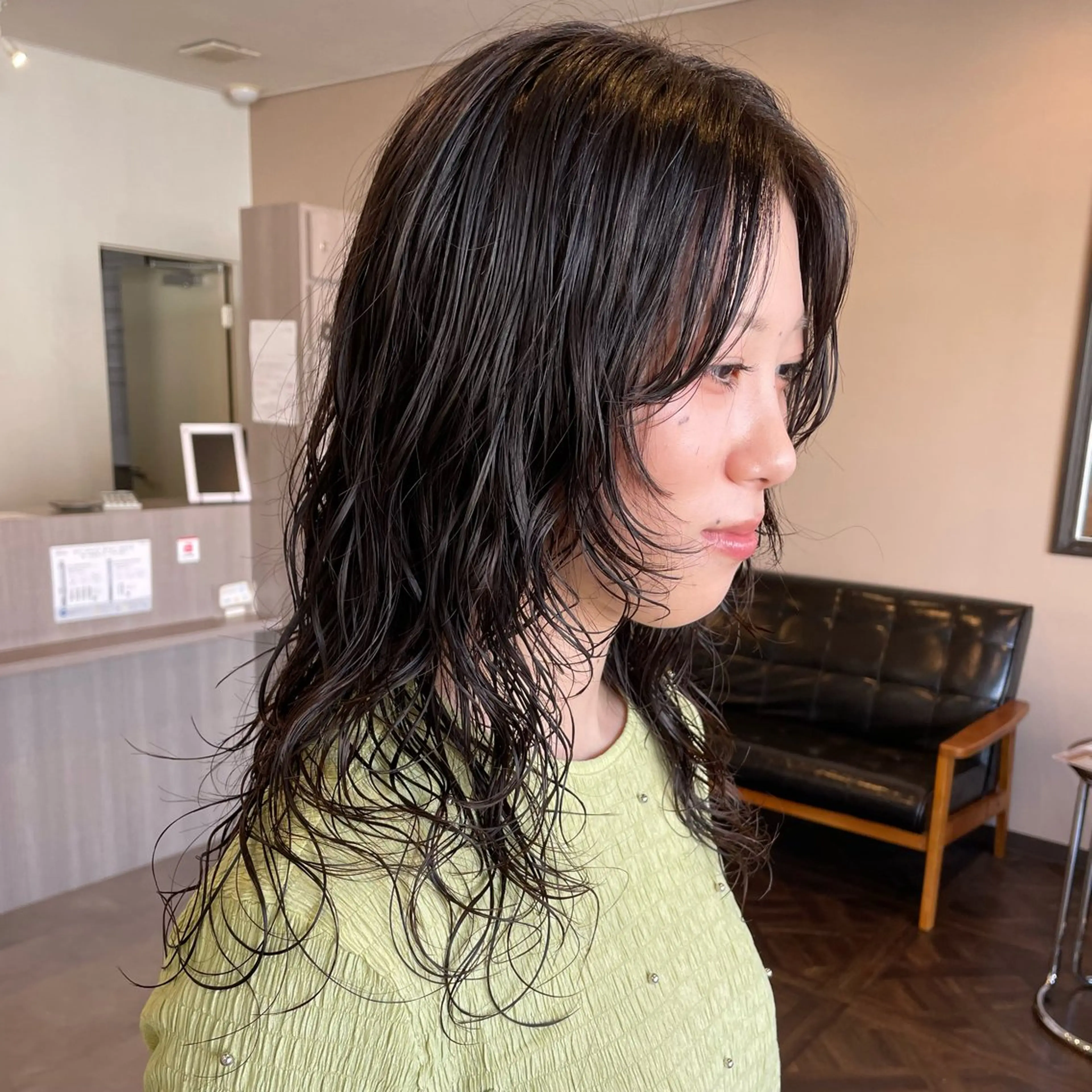 ロング パーマ レイヤーカット カット パーマ mio 🍒レイヤーカットのヘアスタイル