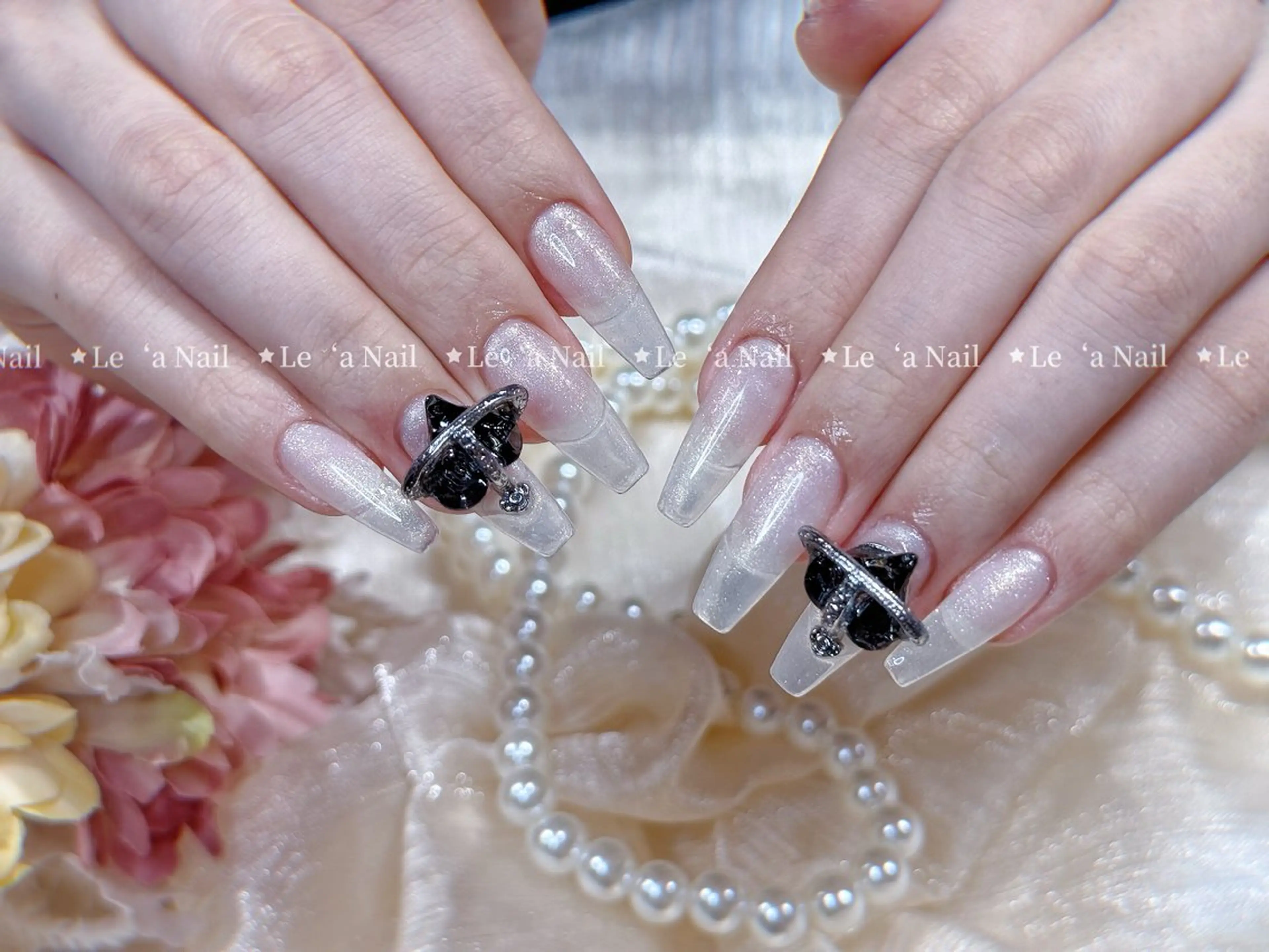 ネイル チークネイル フラッシュネイル フットネイル フレンチネイル ジェルネイル ハンドネイル Luxe Nail Salonのネイルデザイン